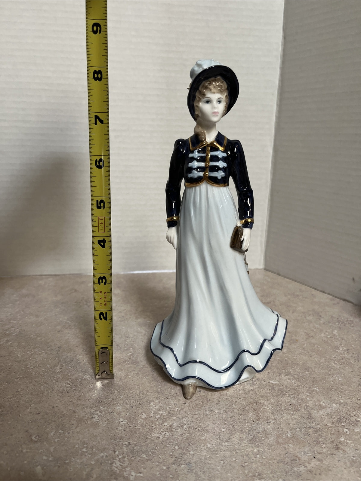 Coalport Bone China Limited Edition "Anne" Past Times Figurine #784