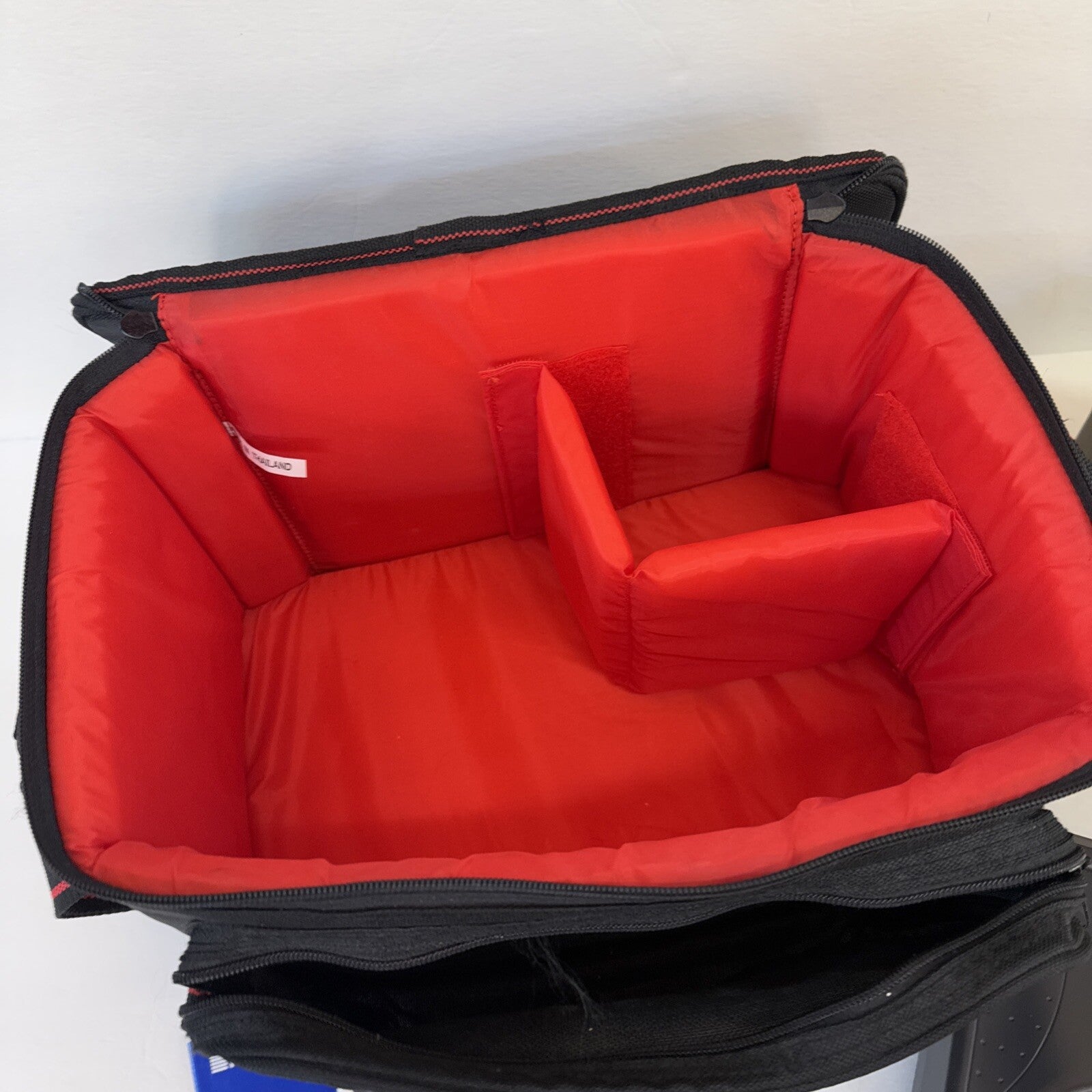 LOT POLAROID SPECTRA AF CAMERA PLUS CLOSE UP STAND DUPLICATOR LIGHT LOCK BAG