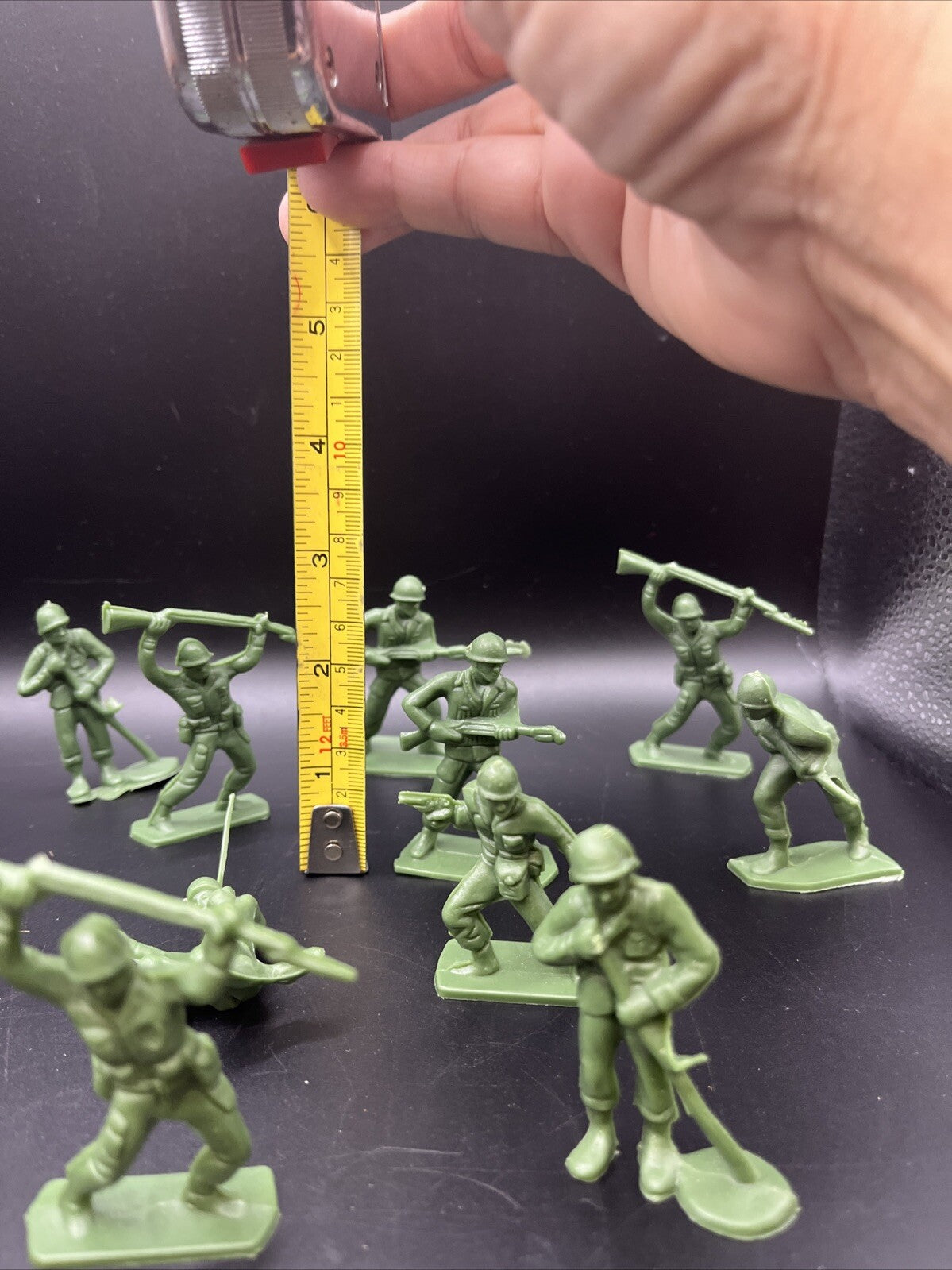 Vintage Green & Grey Plastic Army Men  17 Pc