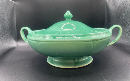 1930's Casserole W/ Lid Mount Clemens Petal Medium Green Round  8.25” Petalware