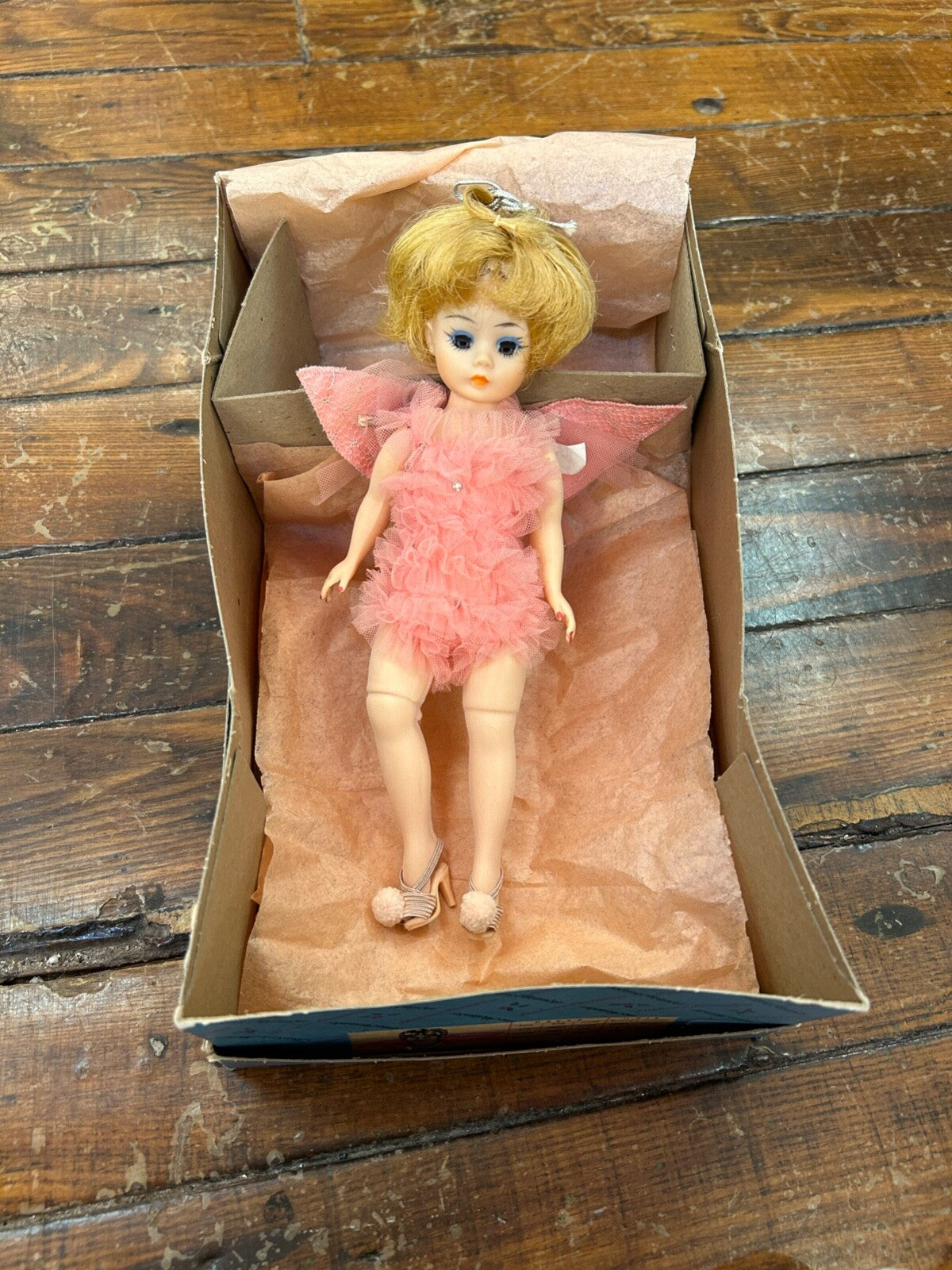 Vintage 1969 Madame Alexander Disney's Tinker Bell #7551  with box