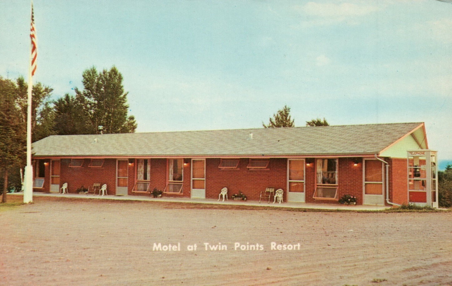 Motel at Twin Points Resort Highway 61 Two Harbors MN Minnesota Postcard