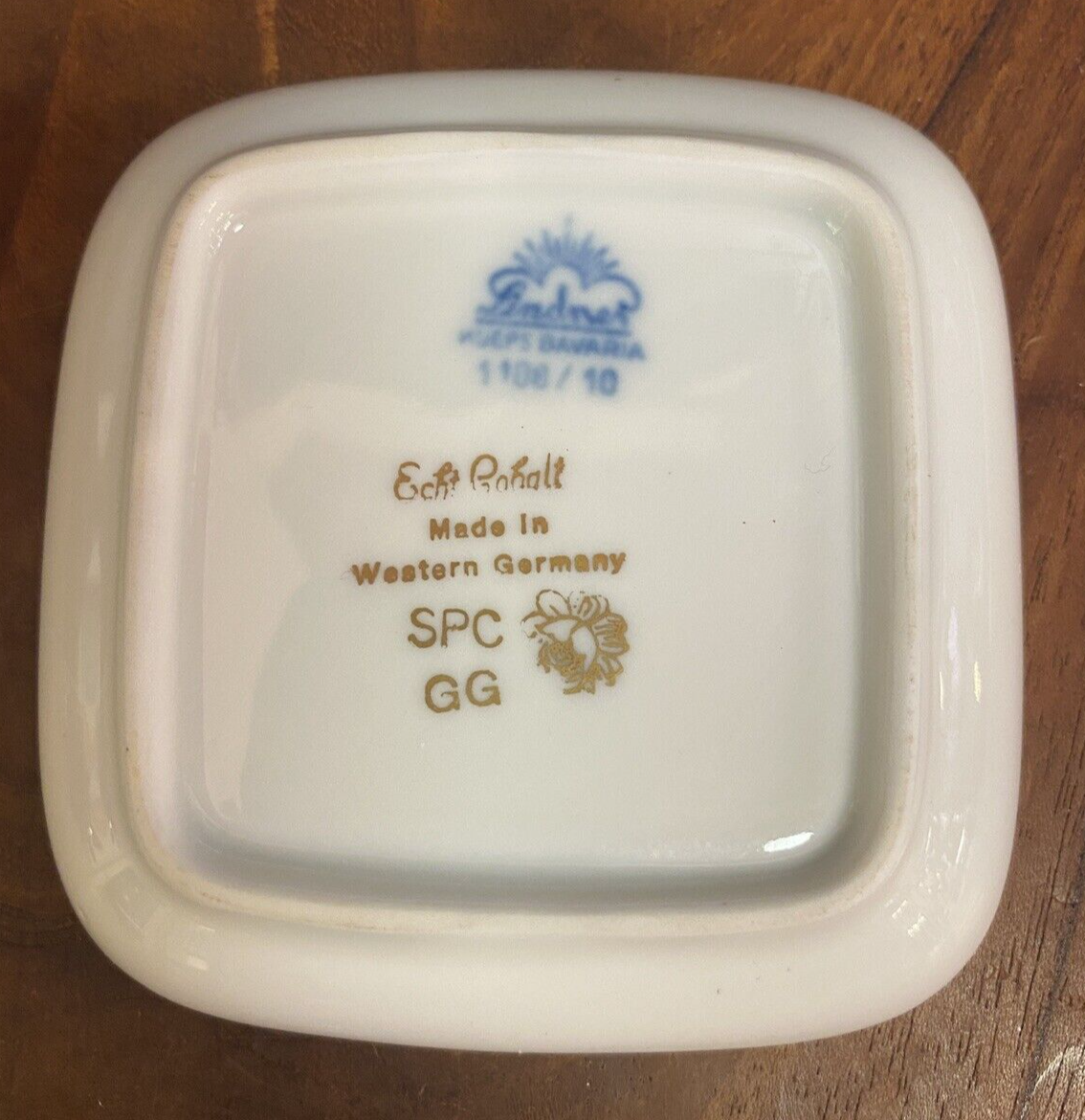2.25 Vintage Echt Kobalt Blue Cobalt Gold Floral Rose Small Dish Western Germany