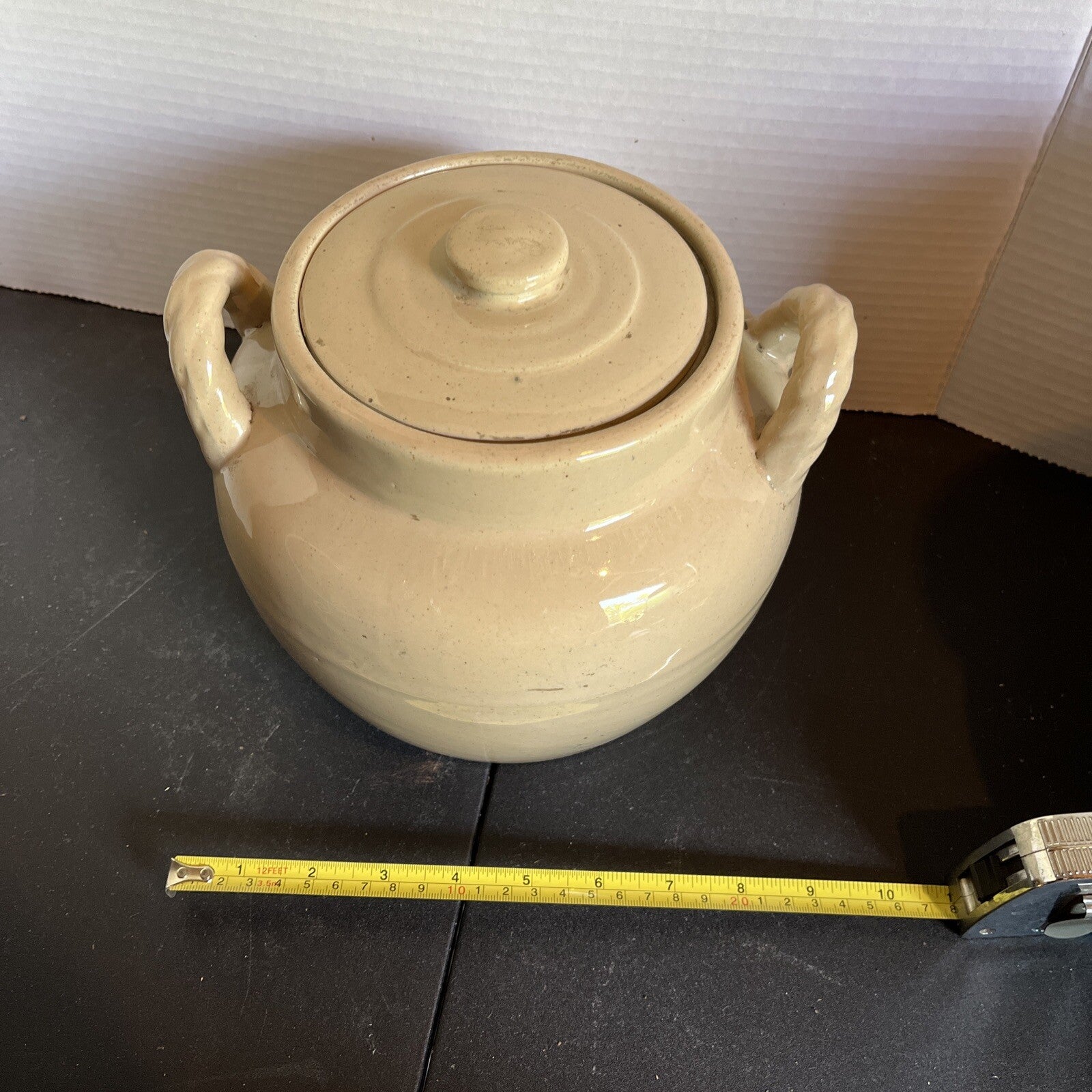Antique/primitive/Bean Pot/cookie jar with twisted handles