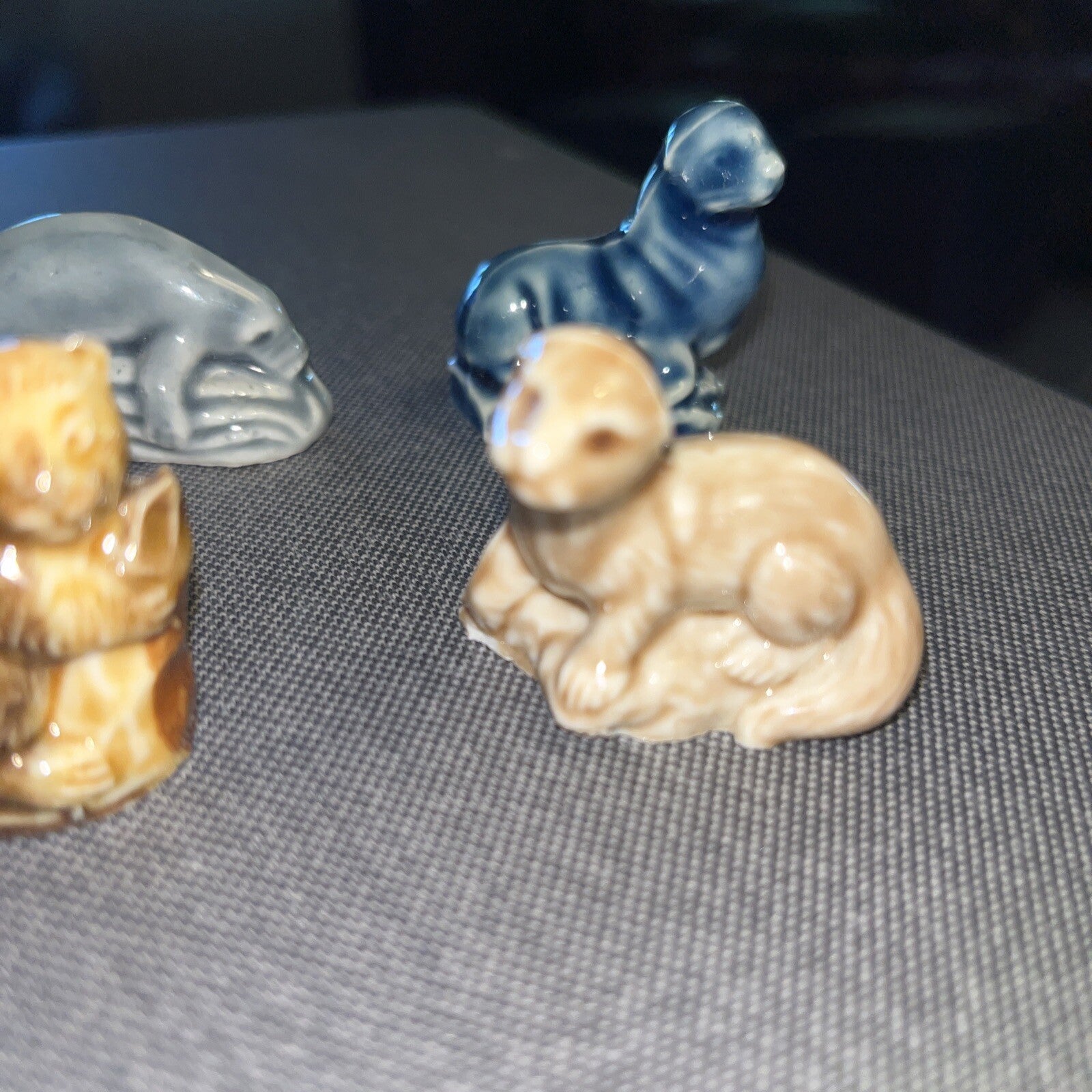 WADE WHIMSY FIGURINE VINTAGE ENGLAND ANIMAL LOT WALRUS SEAL OTTER & BEAVER (4)