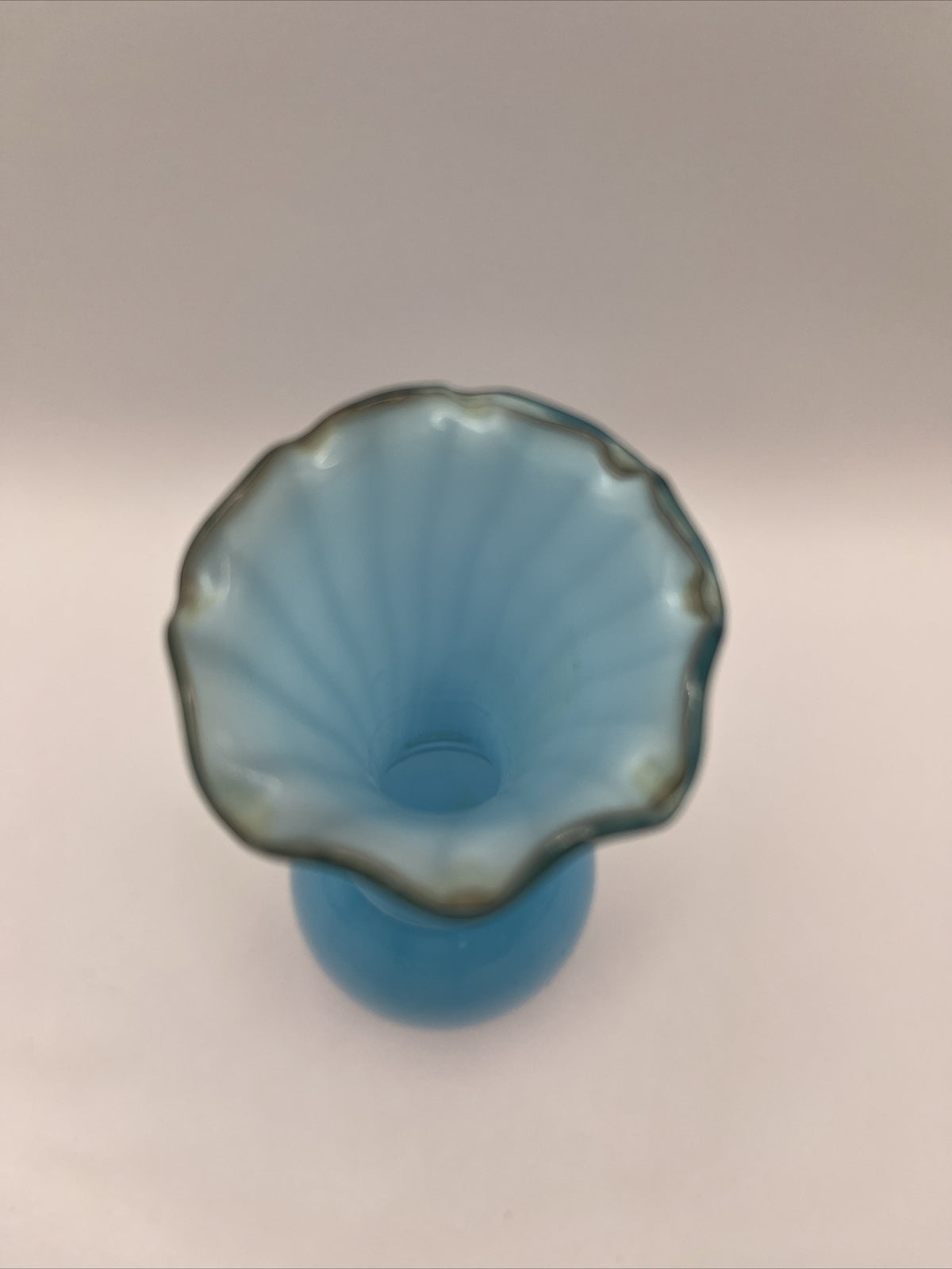 Beautiful Vintage Glass  Turquoise/Mid Blue  Fluted Stem Vase  6”