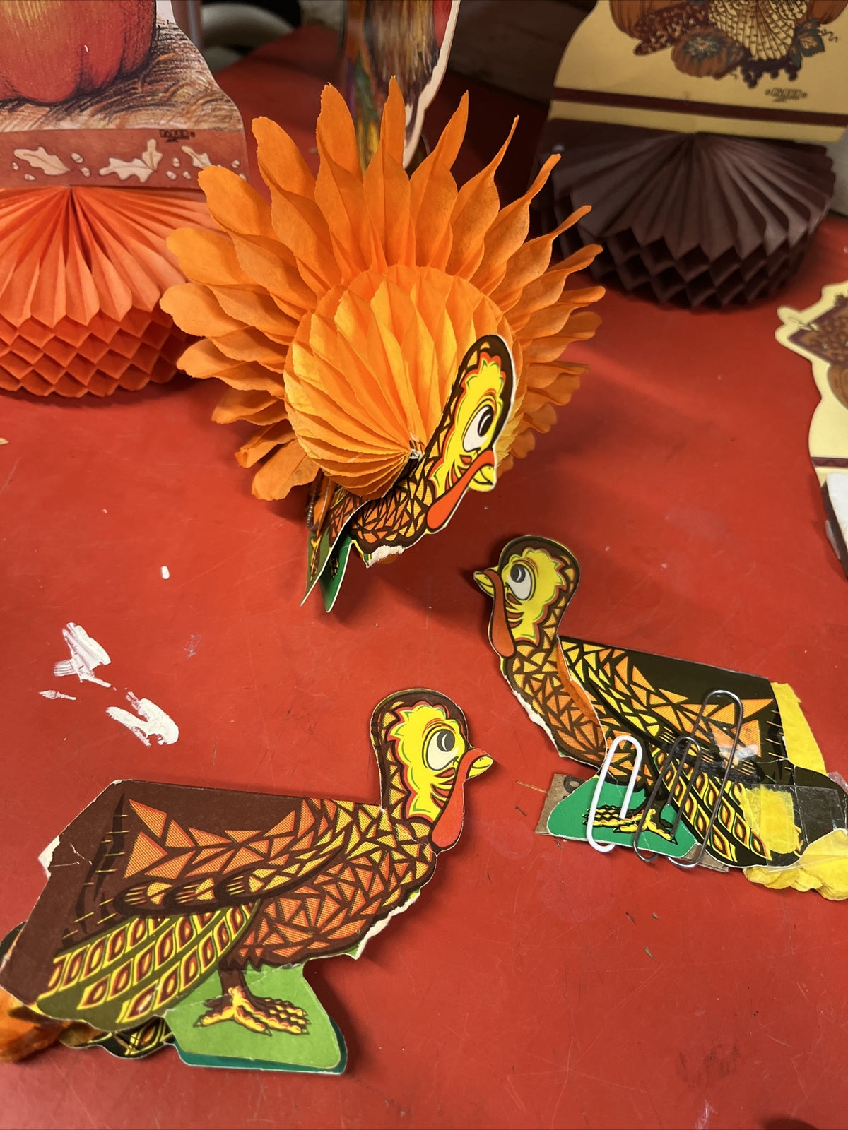 Vintage 11 Pc - Honeycomb Folding Thanksgiving Turkeys, & Pumpkin