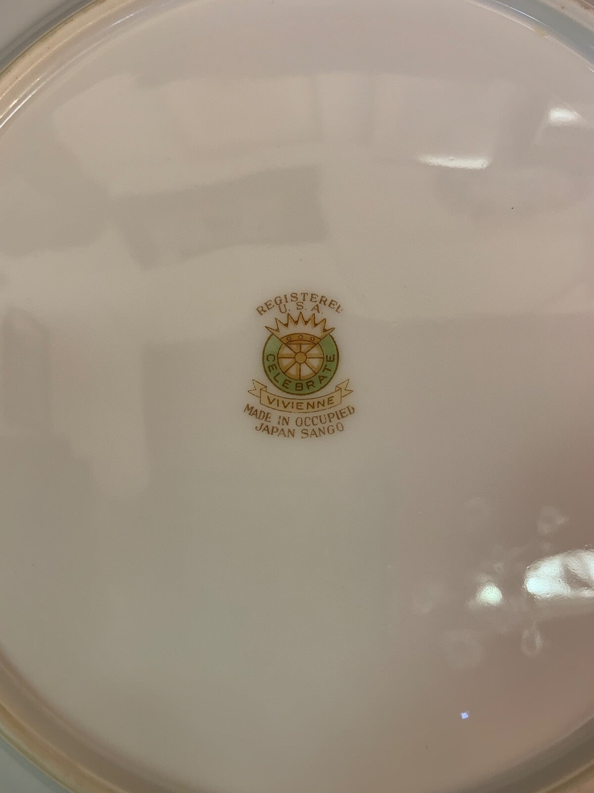 Vivienne Made in Japan Vintage Floral and Gold Pattern 10' Dinner Plate