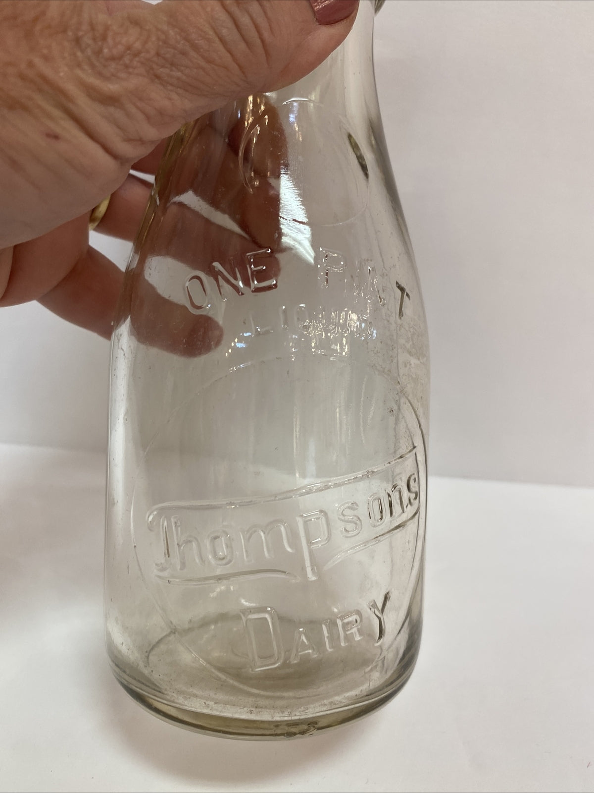 Thompsons Dairy Milk Co Pint Michigan MI Mich Bottle 