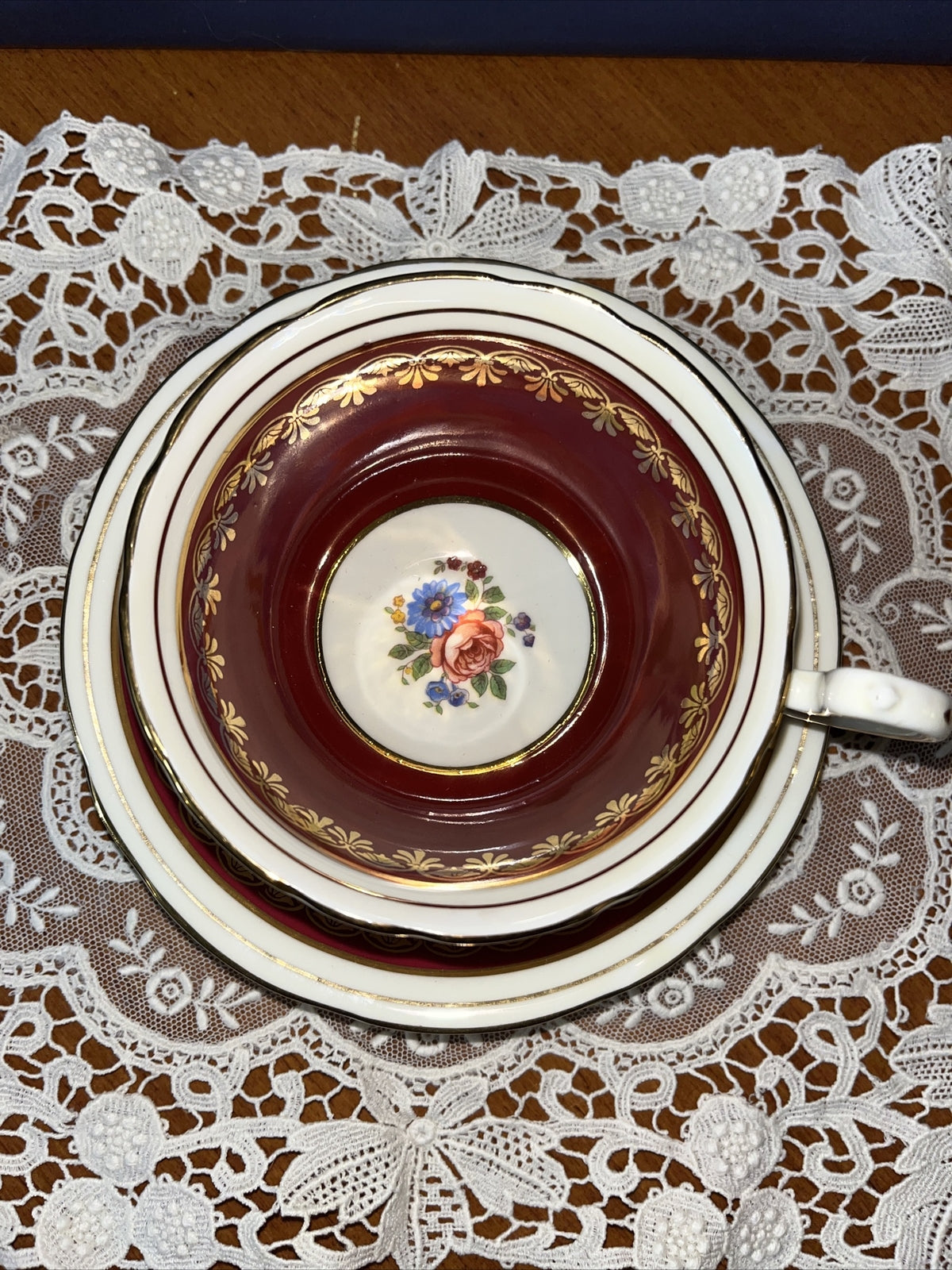 Vtg JOHN AYNSLEY Bone China England Ruby Red Floral Center #C882 Set Cup Saucer