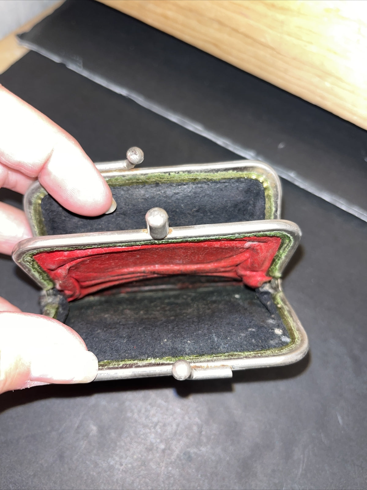 Vintage Coin Purse Black Leather Tiny KissLock Coin Purse