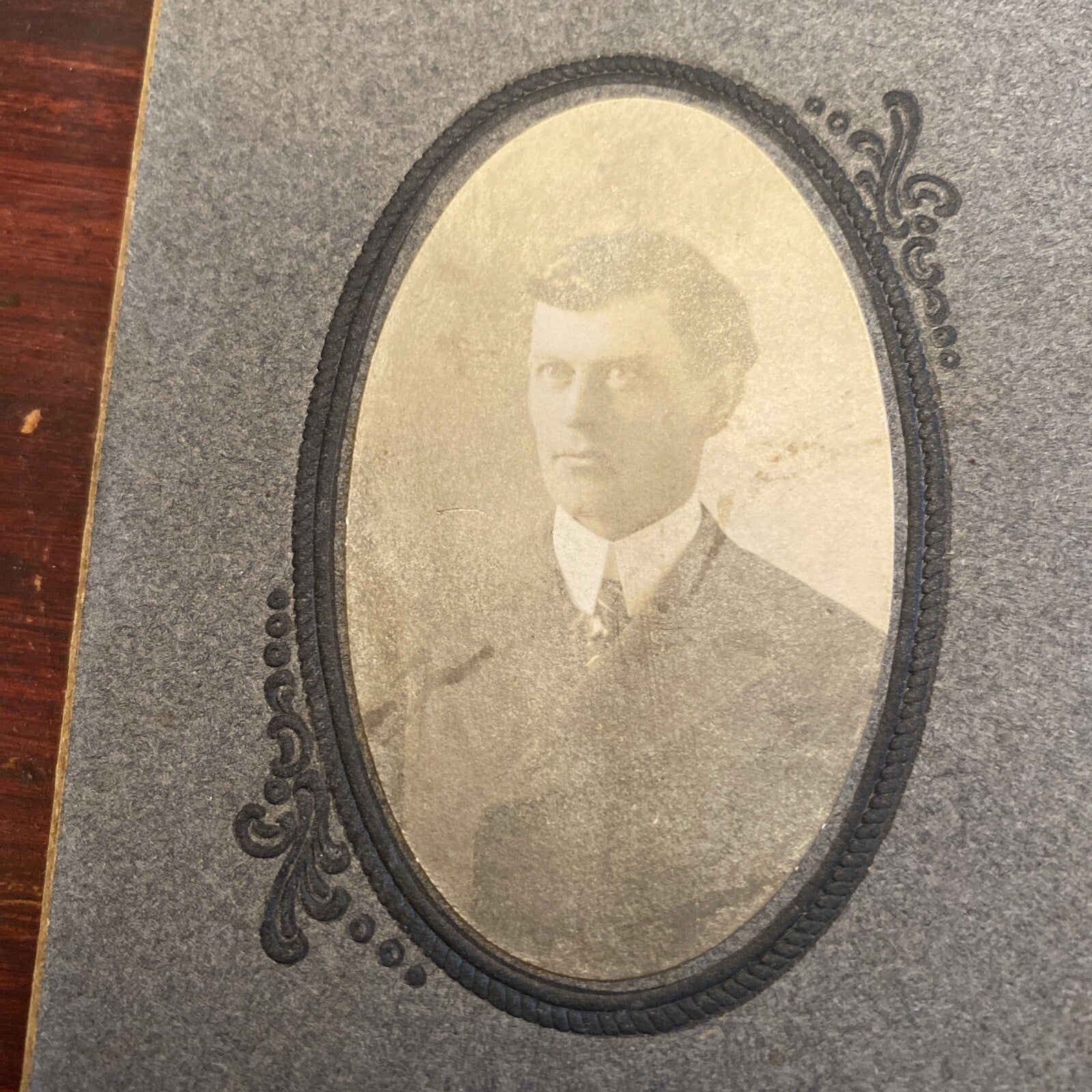 Real Photo Victorian Gentleman man in suit CDV Photography 3” X 4.5