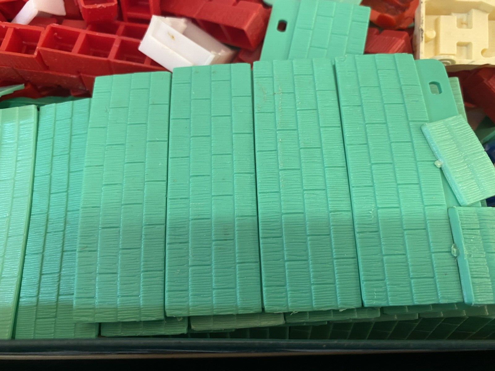 American Plastic BUILDING BLOCKS Vintage Roof Windows Doors Red White cars LOT