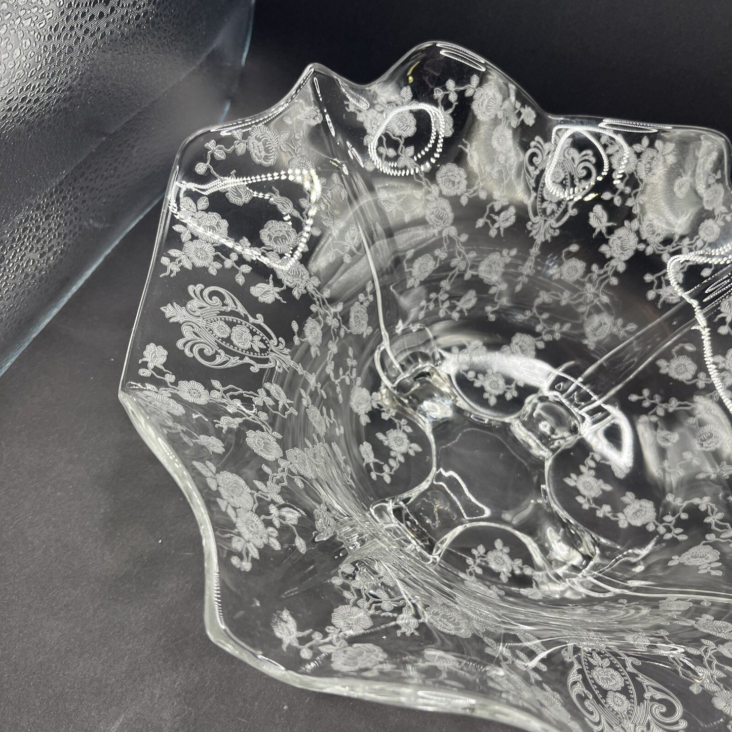 ROSEPOINT 12" FOOTED CENTERPIECE SERVING BOWL Cambridge Glass Co VTG