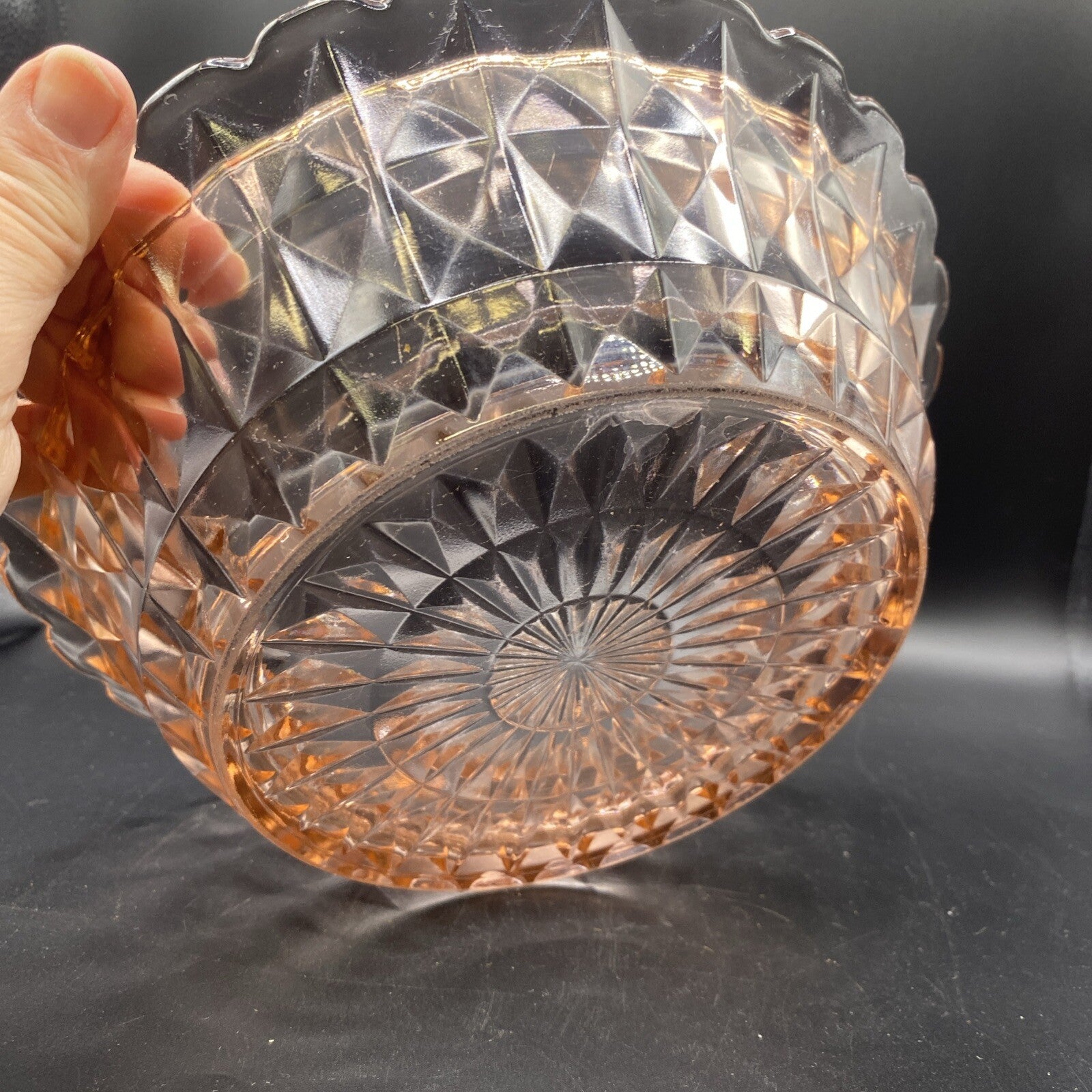 8.5" Vintage Pink Depression Glass Cube Diamond Scalloped Edge Bowl