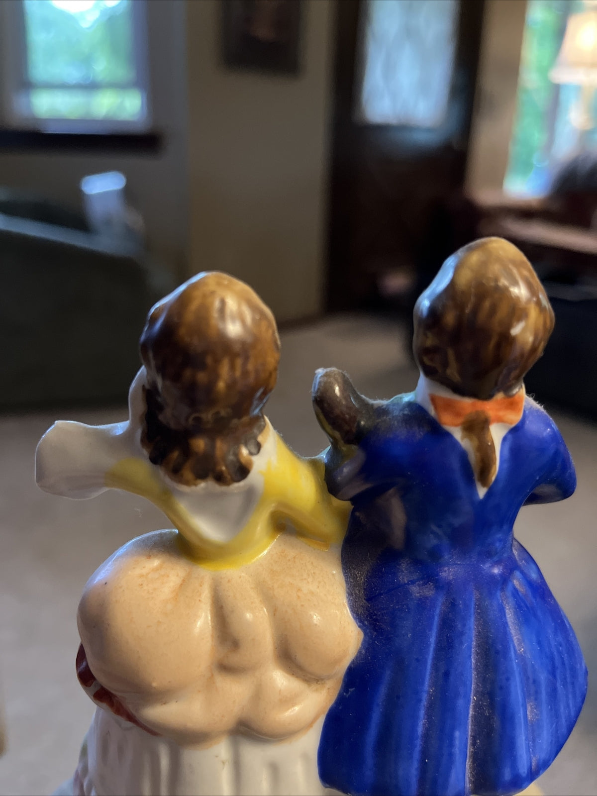 VINTAGE JAPAN MORIYAMA Figurine VICTORIAN COUPLE  Made in OCCUPIED JAPAN