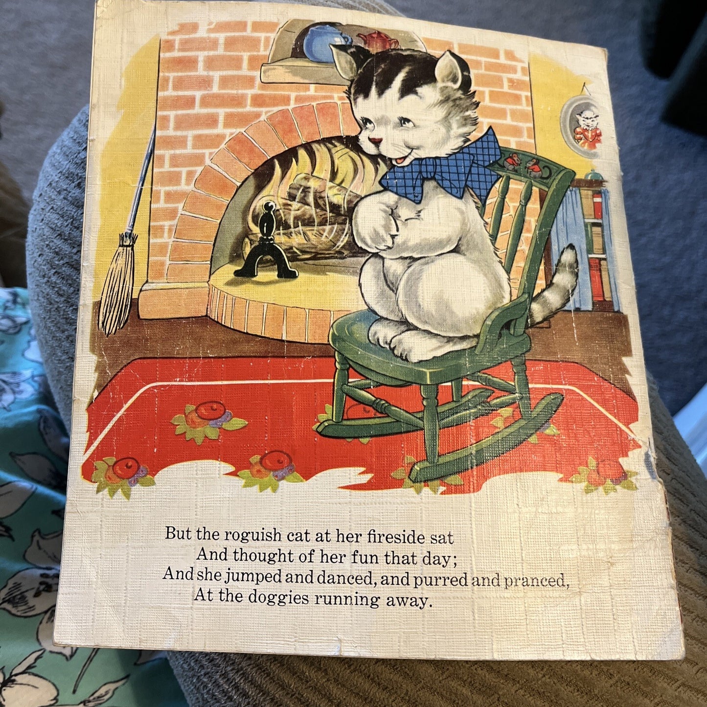 1940 The Doggy Book Saalfield 1940 Linen Children's Book Very Nice Copy