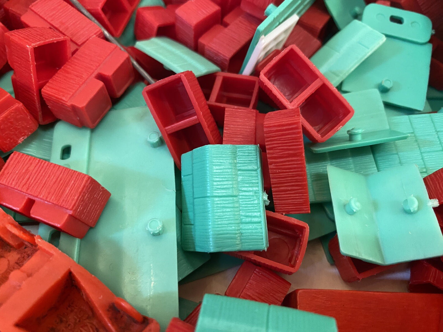 American Plastic BUILDING BLOCKS Vintage Roof Windows Doors Red White cars LOT