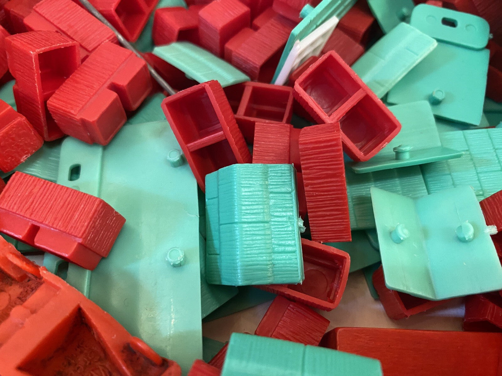 American Plastic BUILDING BLOCKS Vintage Roof Windows Doors Red White cars LOT