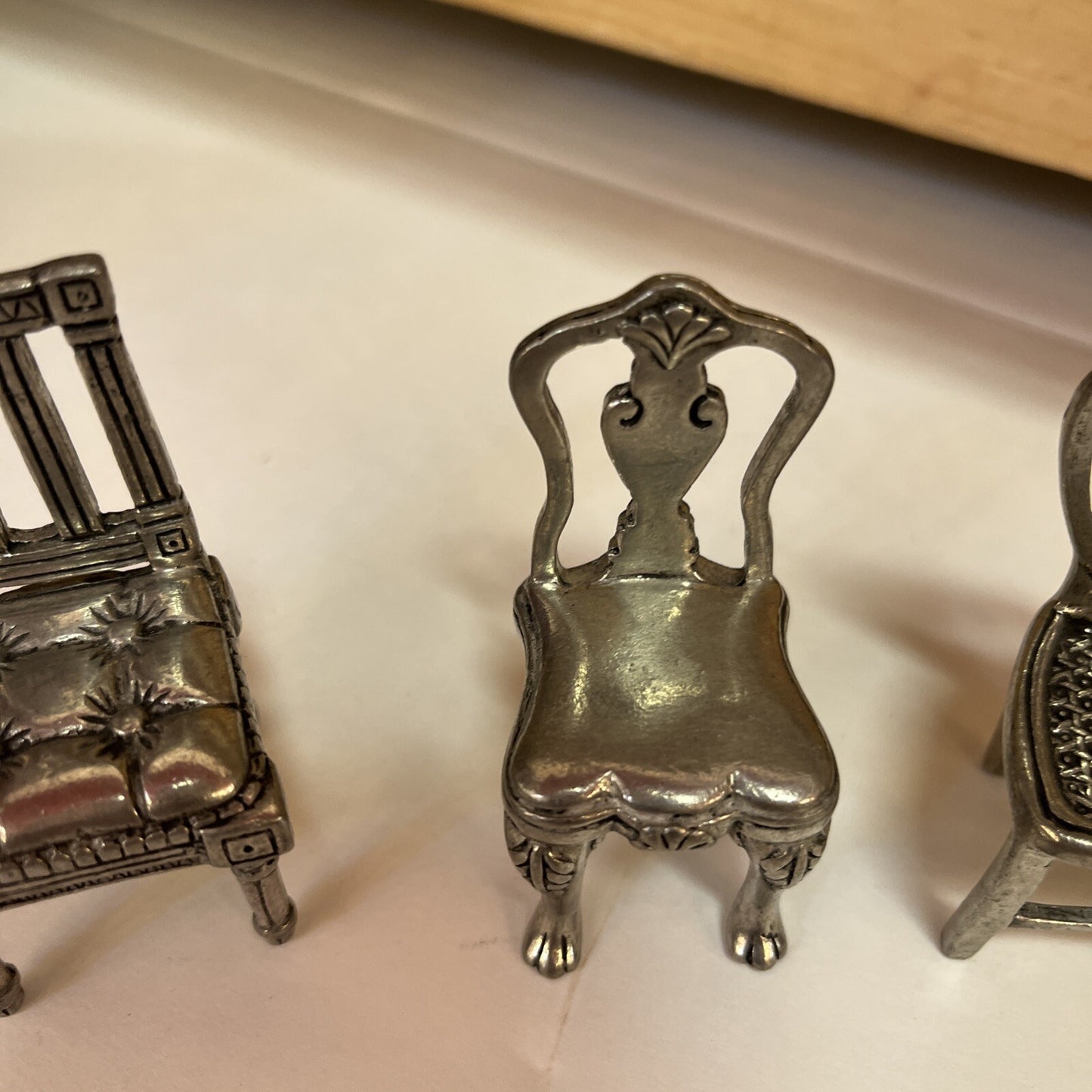 Dollhouse Doll Furniture  Chairs pewter (4)