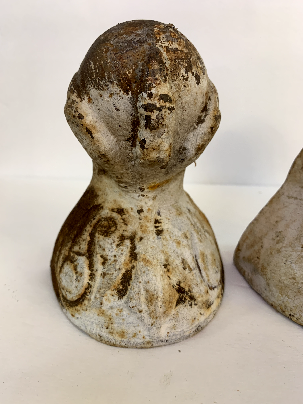 Set of 4 Antique Clawfoot Cast Iron Tub Ball Claw Bath Tub Feet Legs