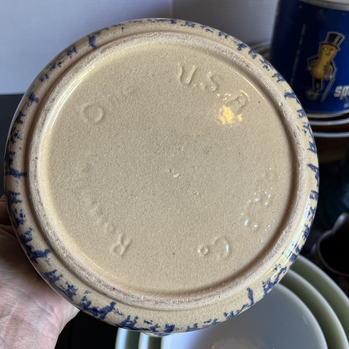 Vintage Spongeware Roseville Ohio Dutch Oven w/lid