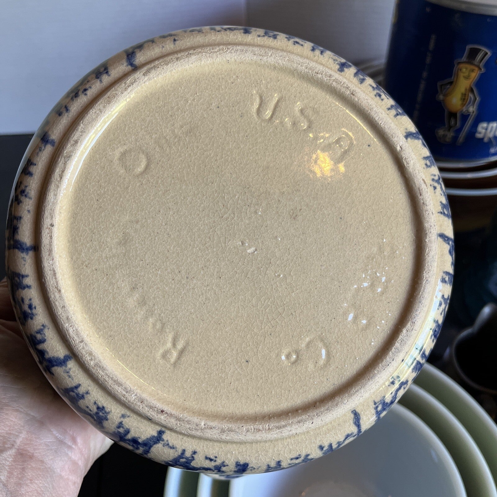 Vintage Spongeware Roseville Ohio Dutch Oven w/lid
