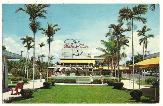 1957 Fountain Patio Bahia Mar Yacht Basin Ft Lauderdale FL Florida Old car Hotel