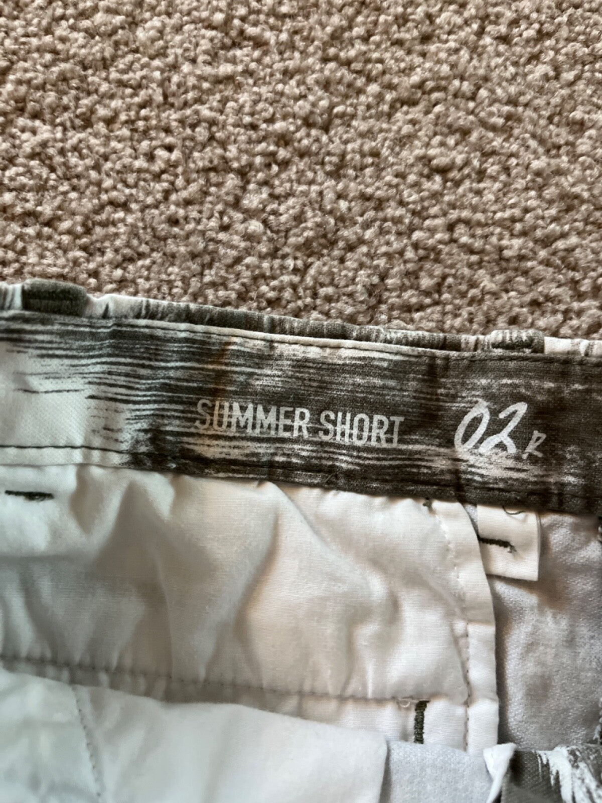 Khakis by GAP Womens Summer Short Size 2 Green/brown And White