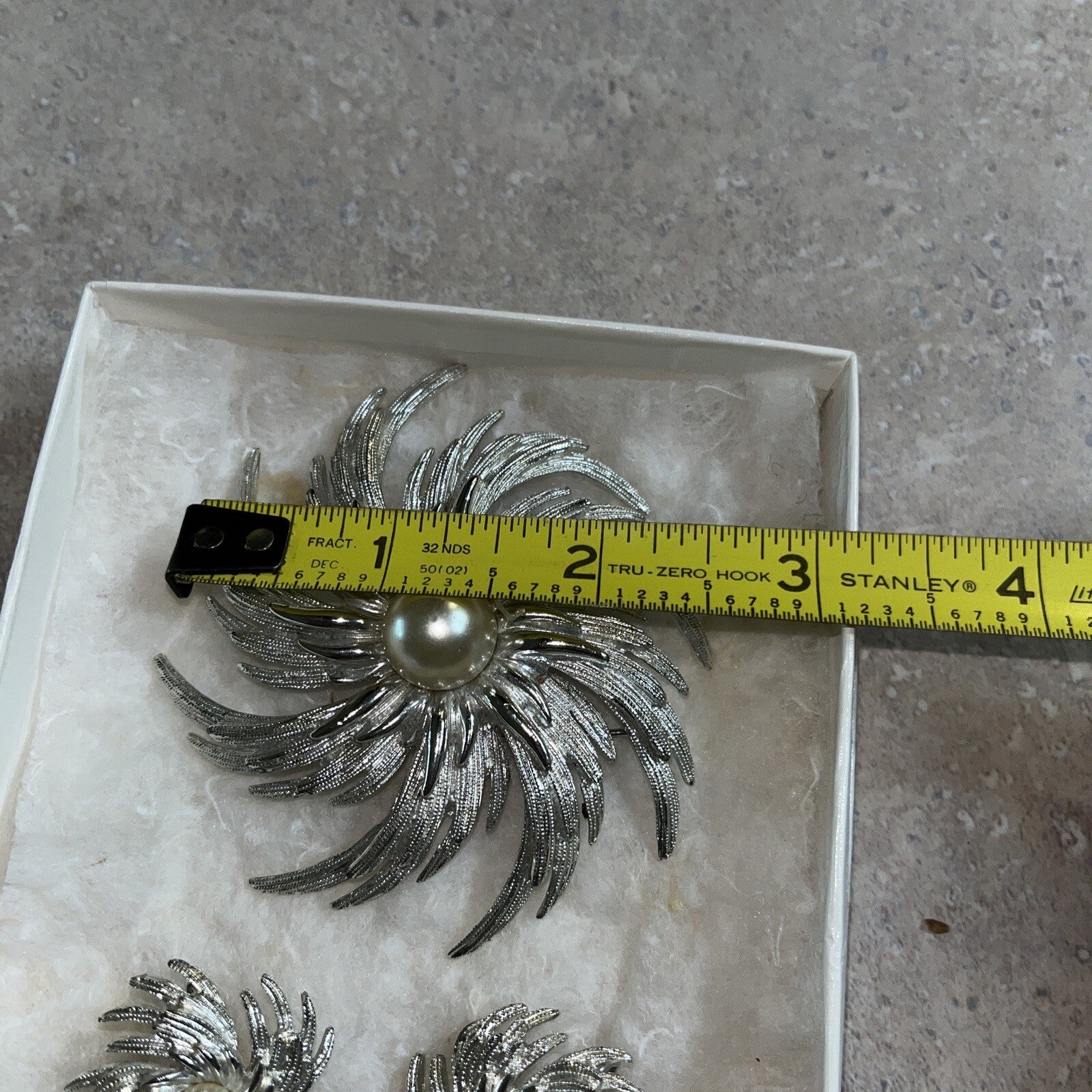 Vintage Sarah Coventry Silver Tone Pinwheel Brooch with Faux Pearl Middle