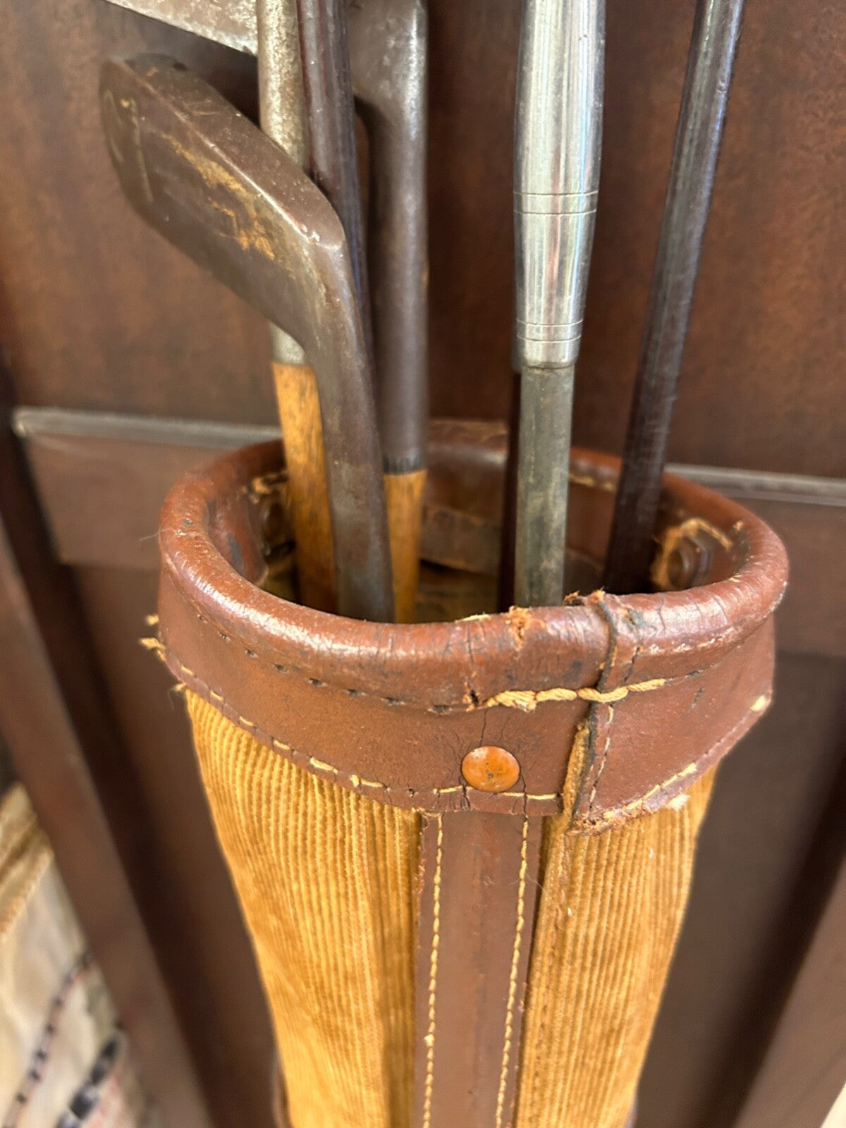 1930's Set of 7 Golf Club W Bag Wood and Metal Clubs Wood Handles W Talon Zipper