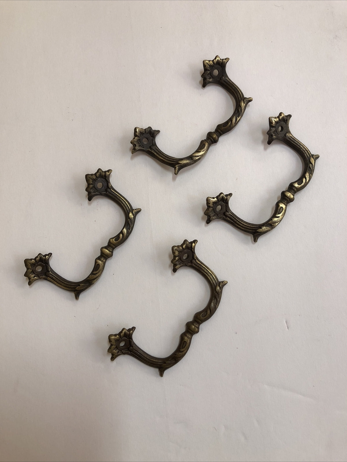 SET OF 4 ANTIQUE BRASS SIMPLE DRAWER PULLS