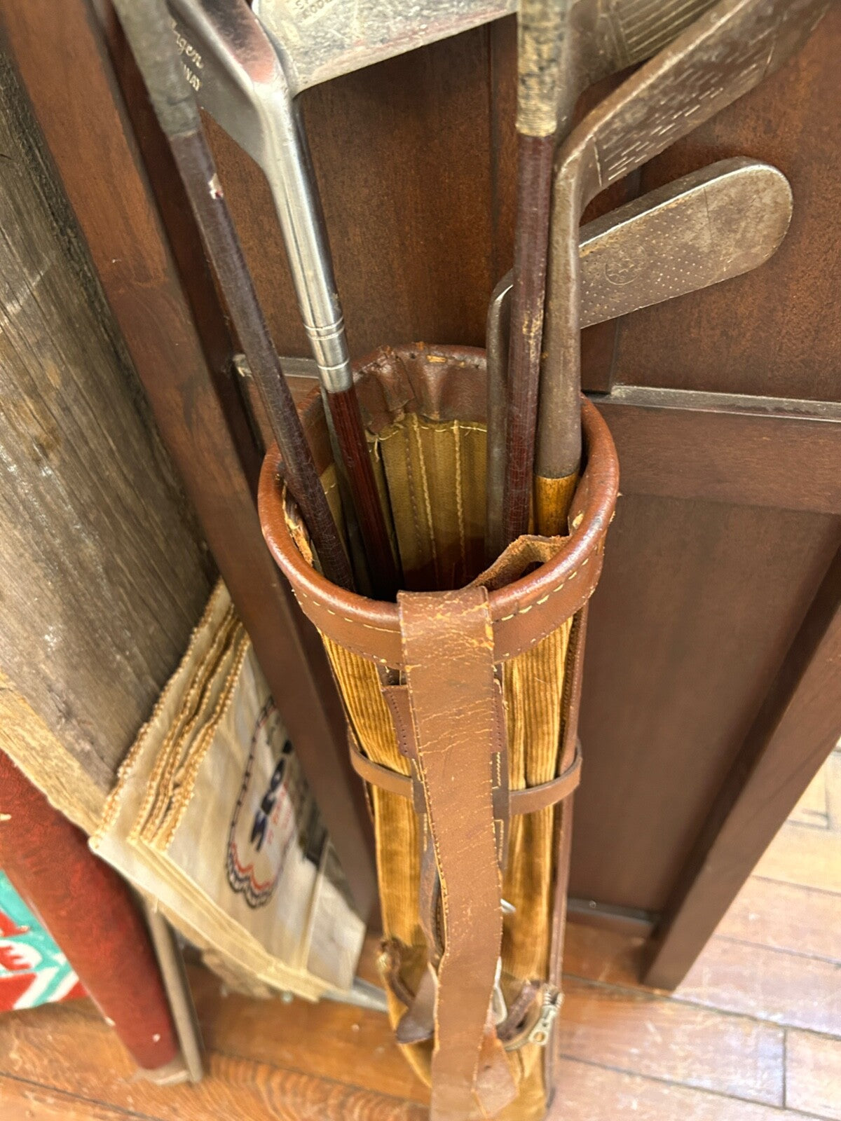 1930's Set of 7 Golf Club W Bag Wood and Metal Clubs Wood Handles W Talon Zipper