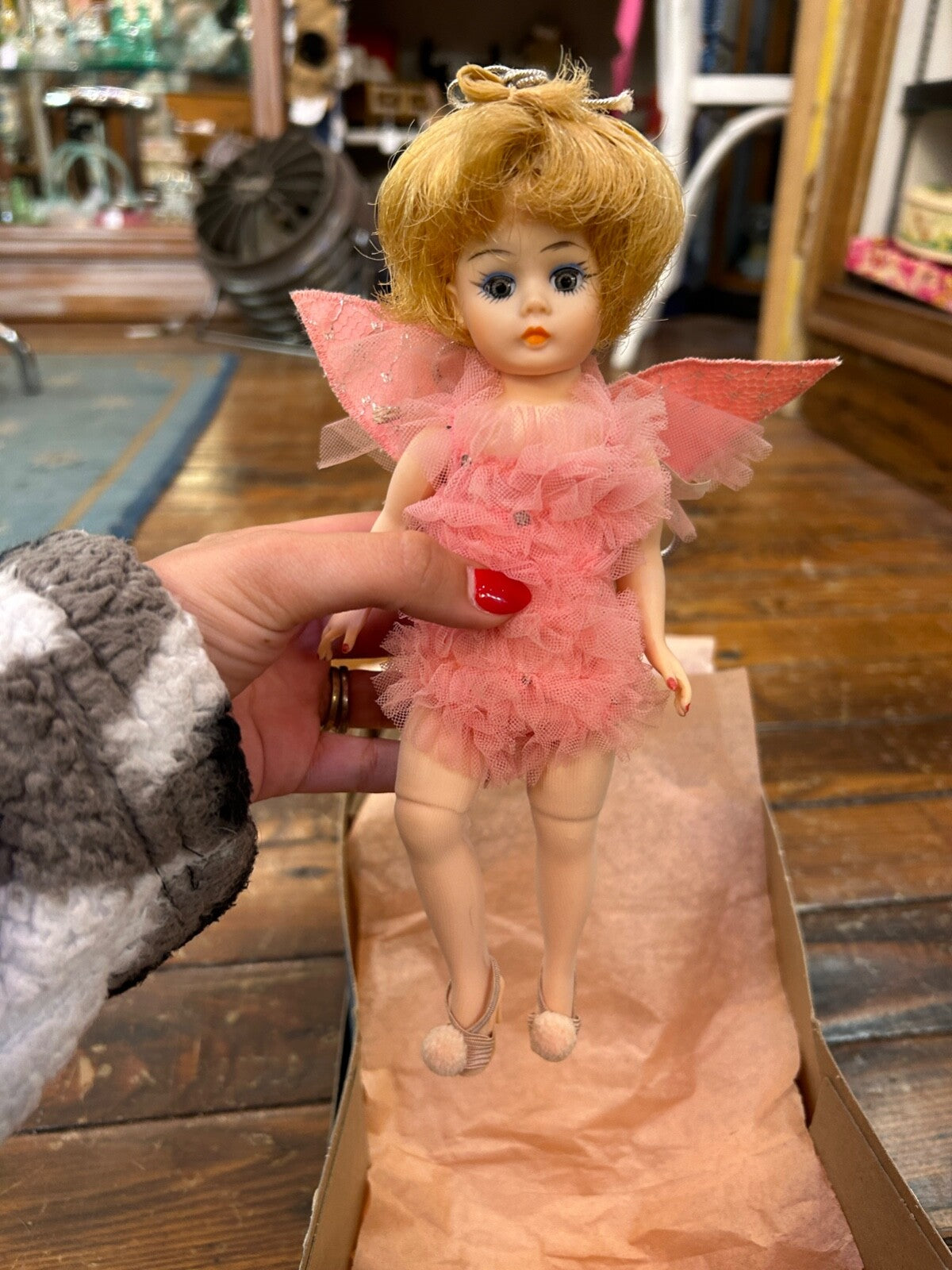 Vintage 1969 Madame Alexander Disney's Tinker Bell #7551  with box