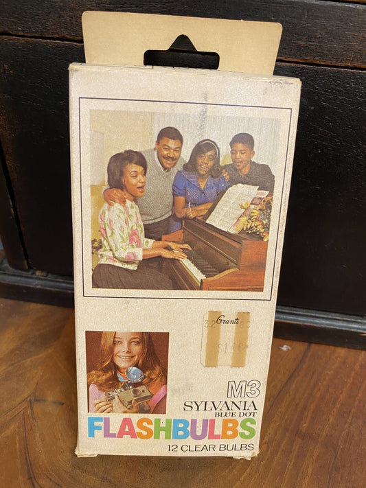   SYLVANIA M3B Blue Dot Flashbulbs  10 UNUSED Flashbulbs  Black Americana