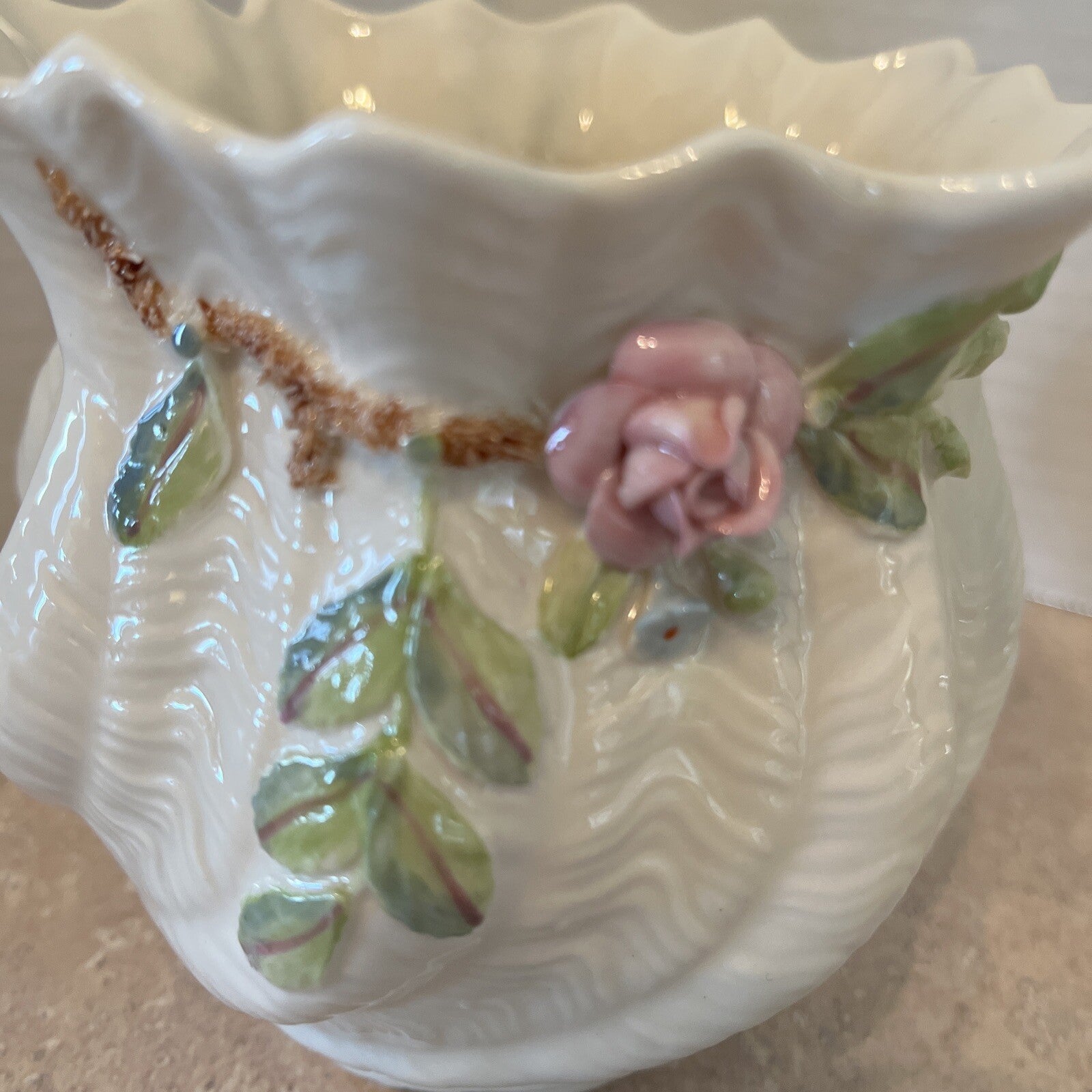 VTG EUC Belleek Cache Pot Vase Applied Dusty Pink Rose Shamrock 3rd Green Mark