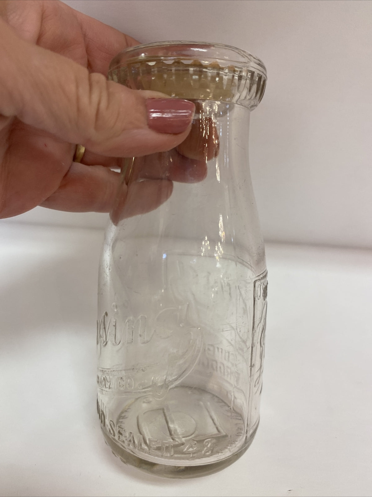 Lansing (MI) Dairy Co/Sunbeam Products Half Pint Rd Glass Milk Bottle - EXC Cond