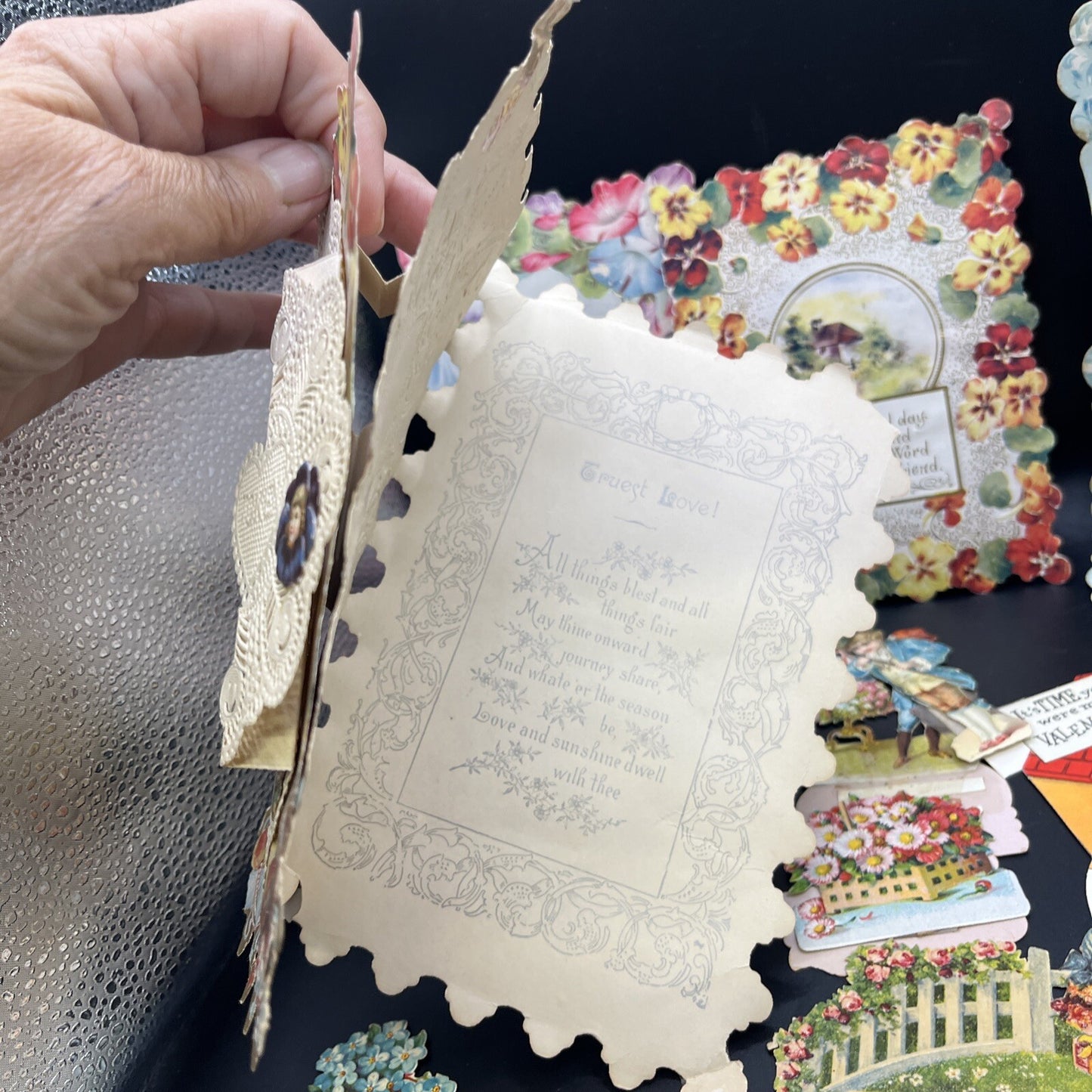 LOT OF 5 VINTAGE LG VALENTINE & 10 SMALL CARDS.