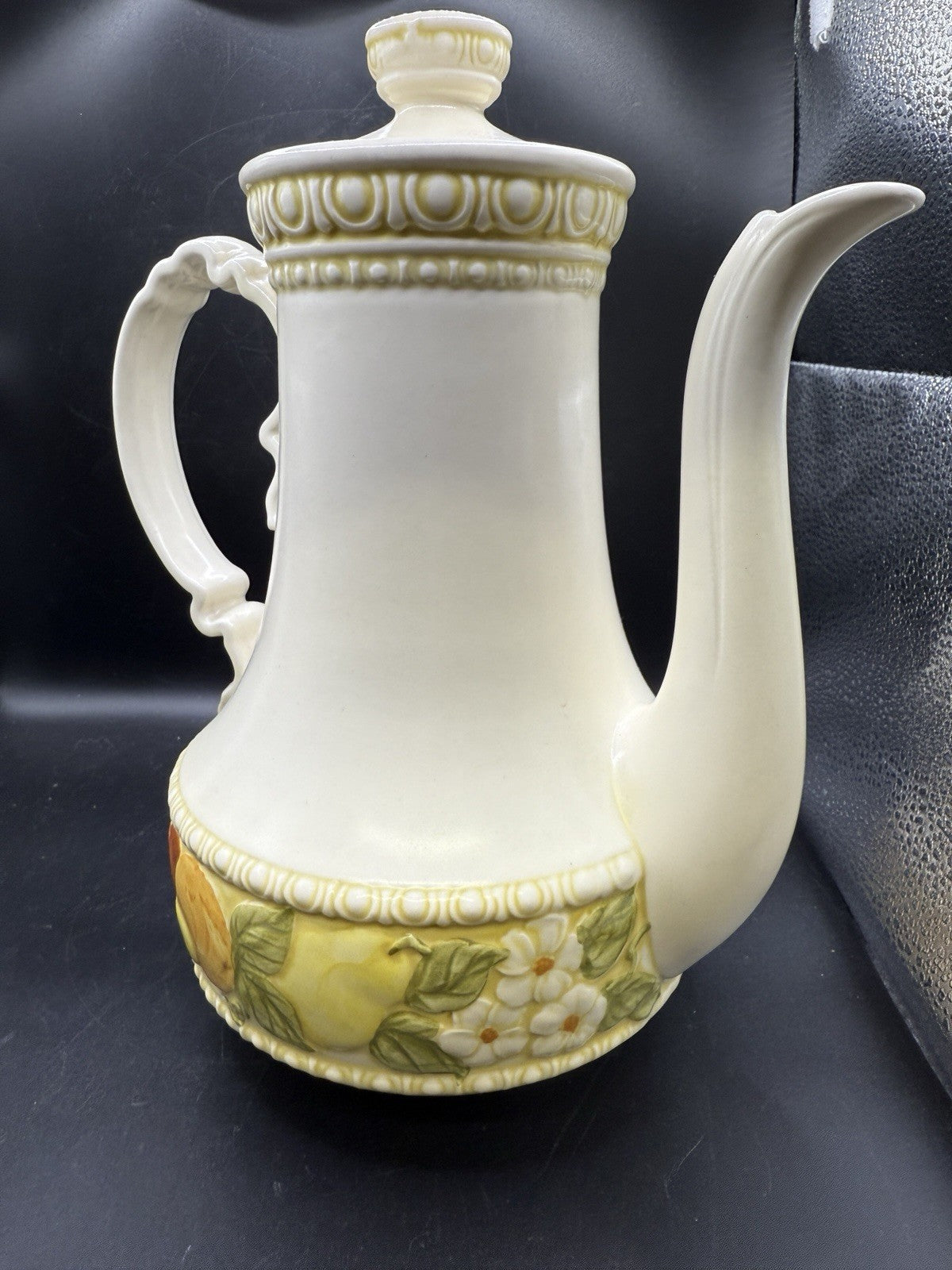 Vintage Della Robbia By Metlox Poppytrail Vernon Ware Teapot Coffee Pot