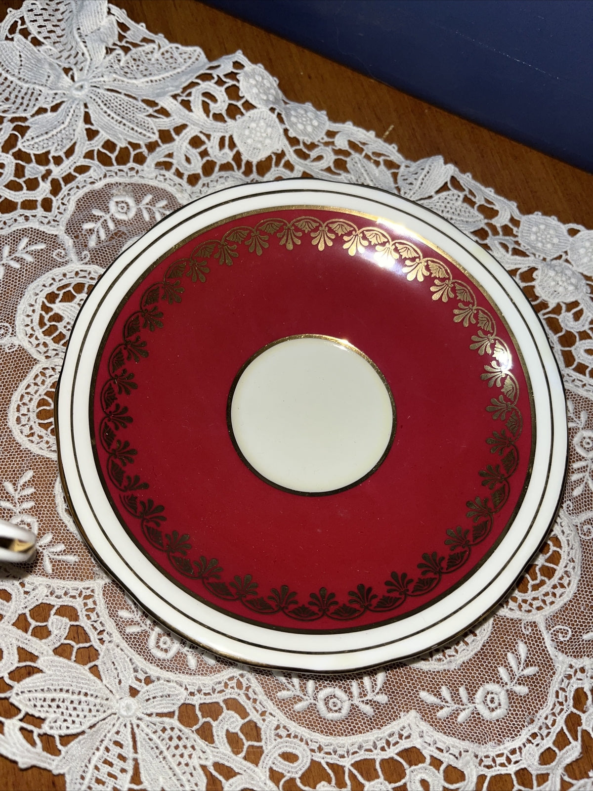 Vtg JOHN AYNSLEY Bone China England Ruby Red Floral Center #C882 Set Cup Saucer