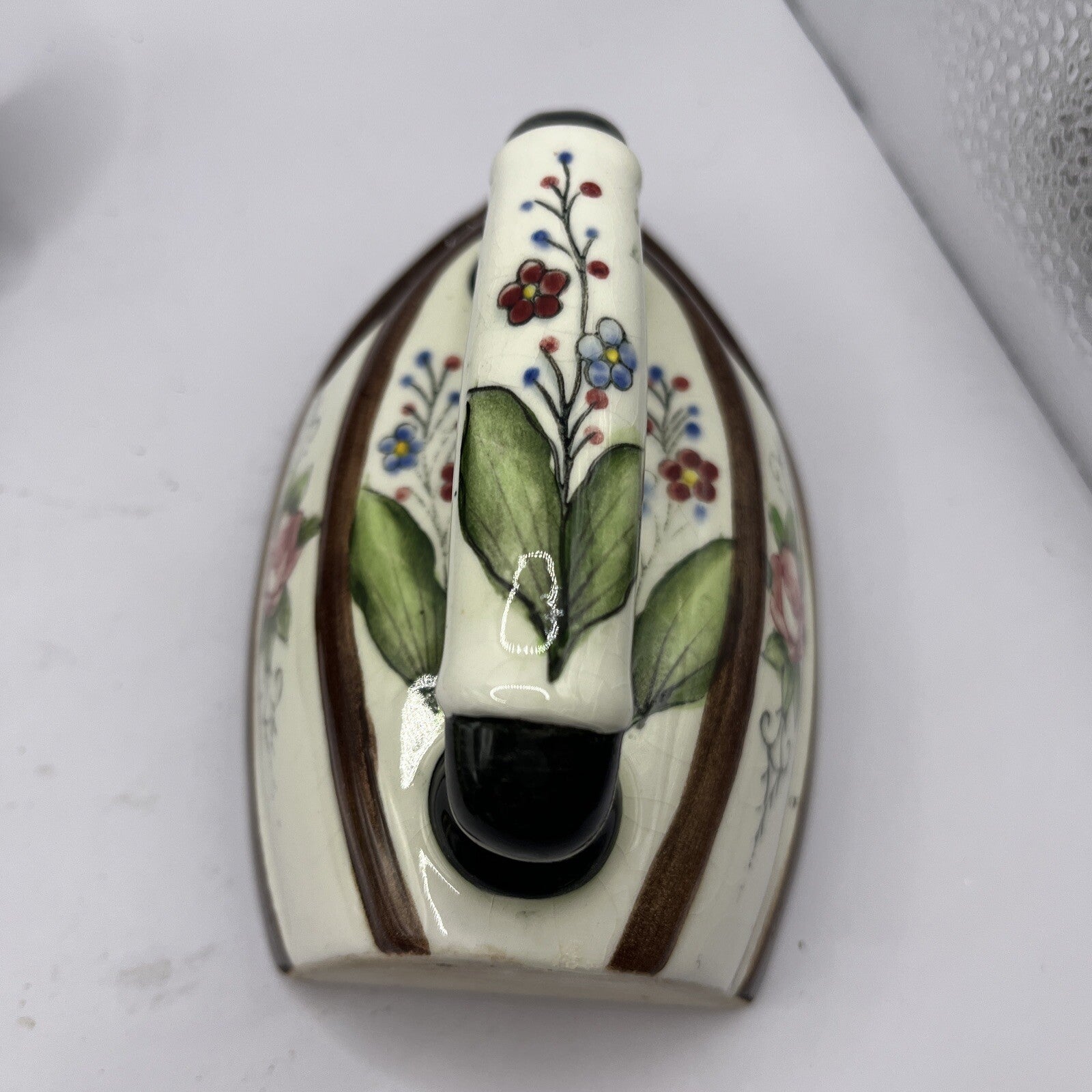 Vintage Ucagco China Ceramic Wall Pocket Floral Iron Handpainted Japan 5 1/4"