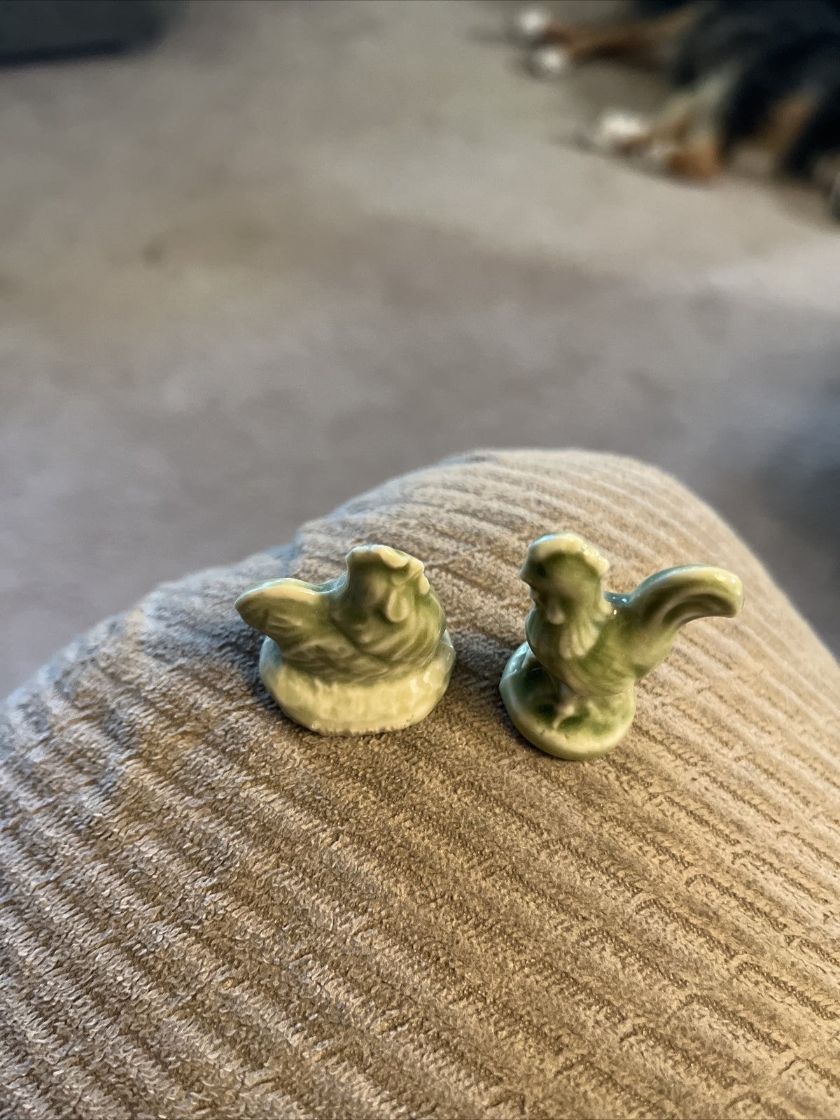 Vintage Red Rose Tea Wade Whimsies Noah’s Ark Rooster & Hen Set Of 2