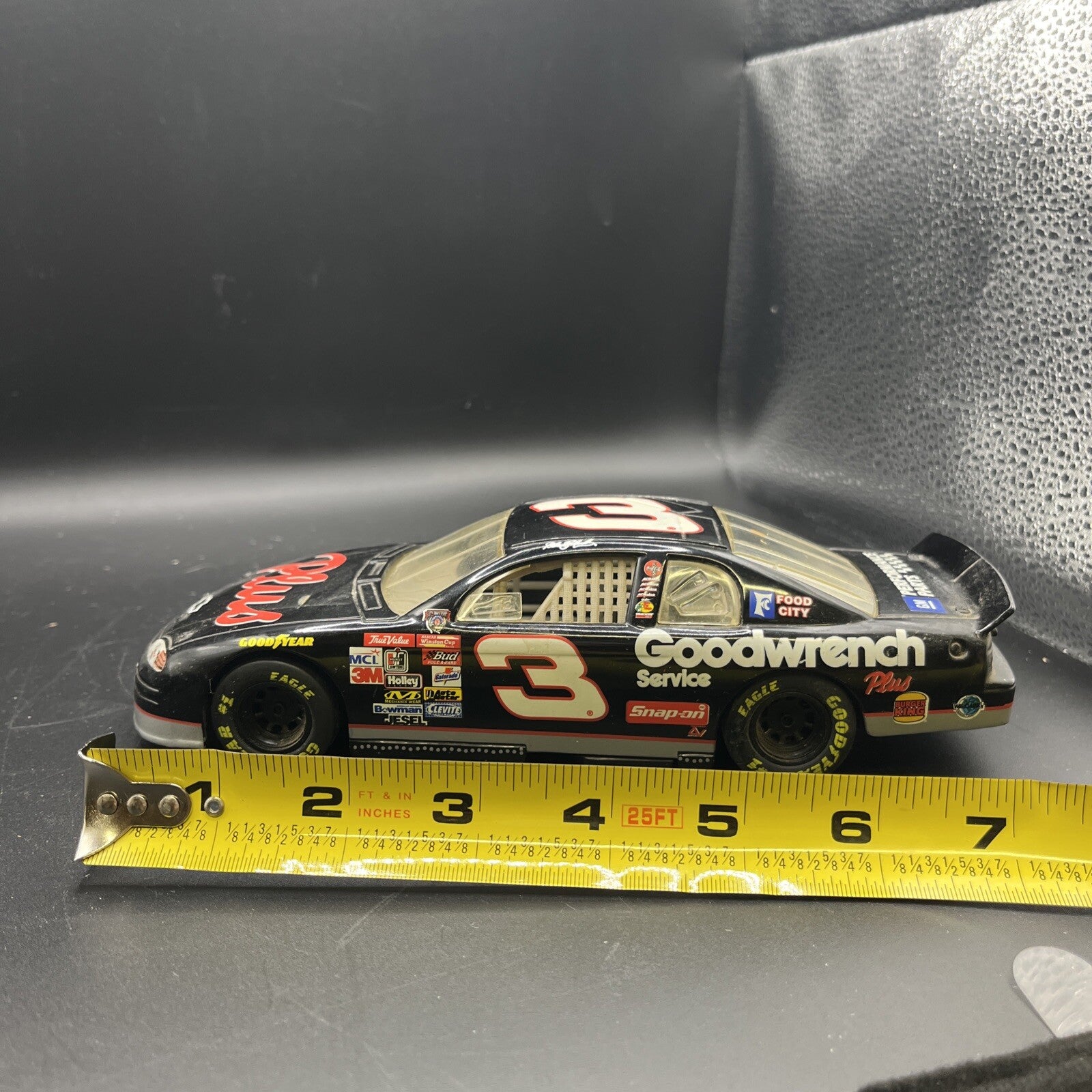 Dale Earnhardt Sr #3 GM Goodwrench 1:32 scale die cast 