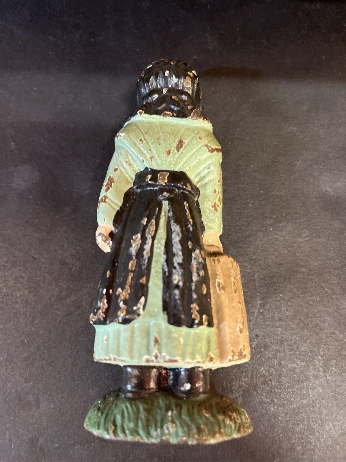 Vintage Heavy Duty Cast Iron Amish Lady Figurine Carrying Bucket Pail 4.5" Tall