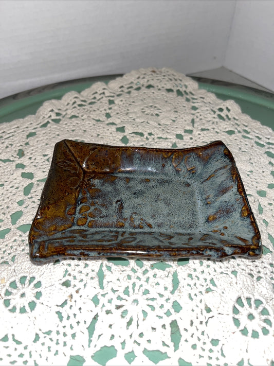 Studio Art Pottery Trinket Dish / Soap Dish  USA Made. 5”