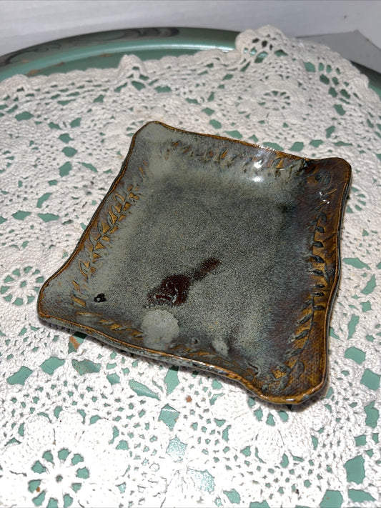 Studio Art  Pottery Trinket Dish / Soap Dish  USA Made