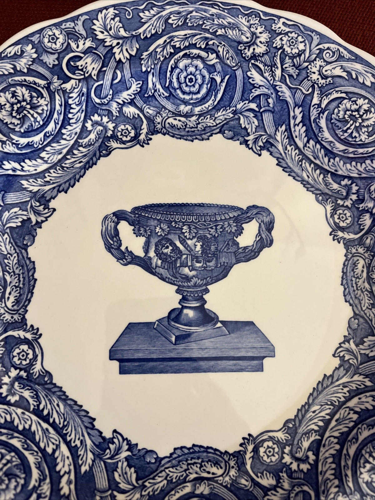 SPODE  Blue Room Collection "Warwick Vase”  Dinner Plate  10 3/8"