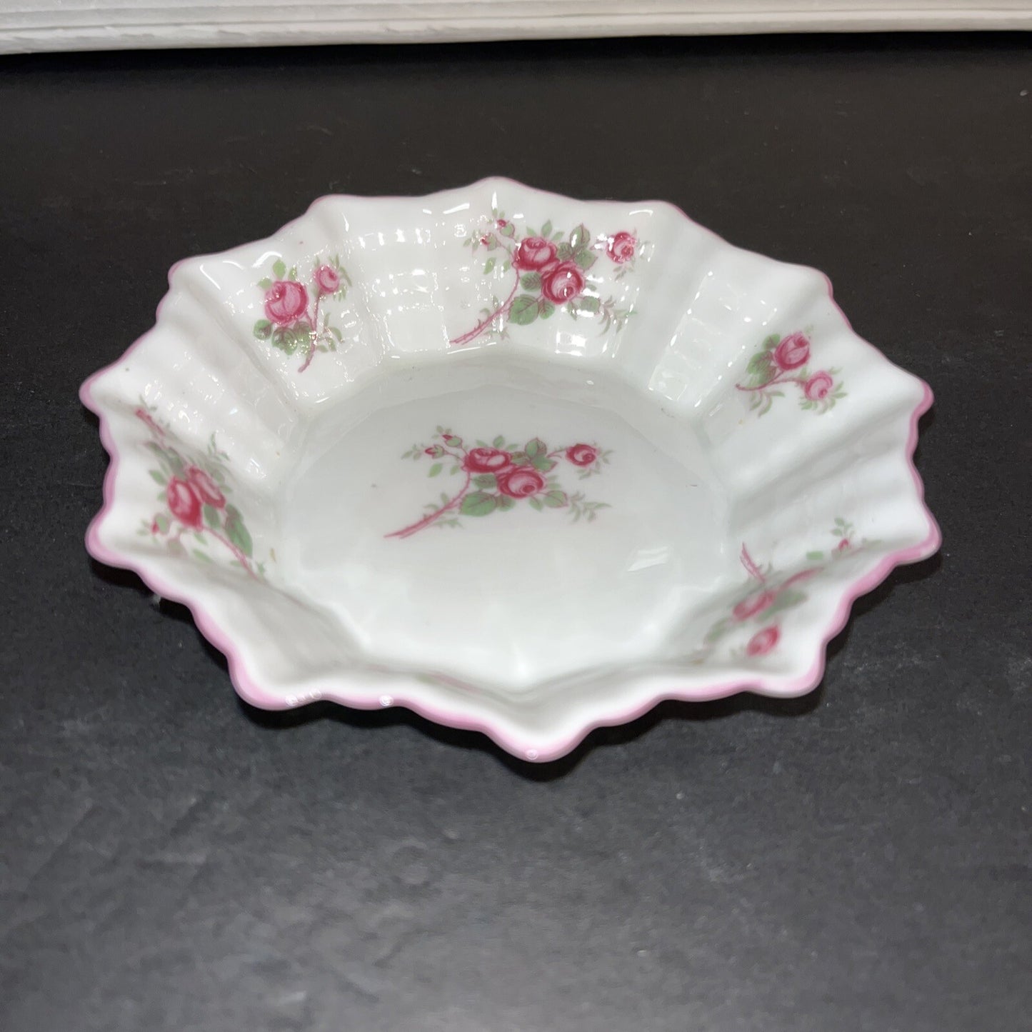 Shelley England Red/pink Floral Bone China Trinket Dish  or Pin Tray