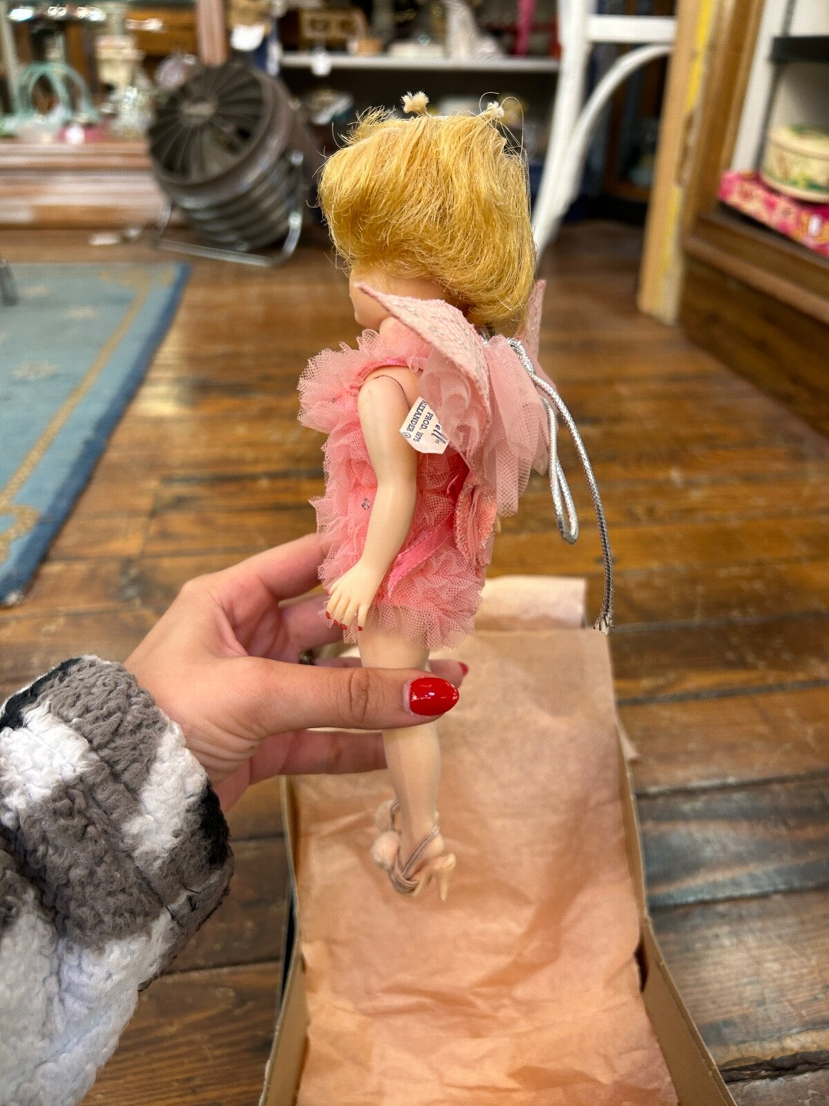 Vintage 1969 Madame Alexander Disney's Tinker Bell #7551  with box