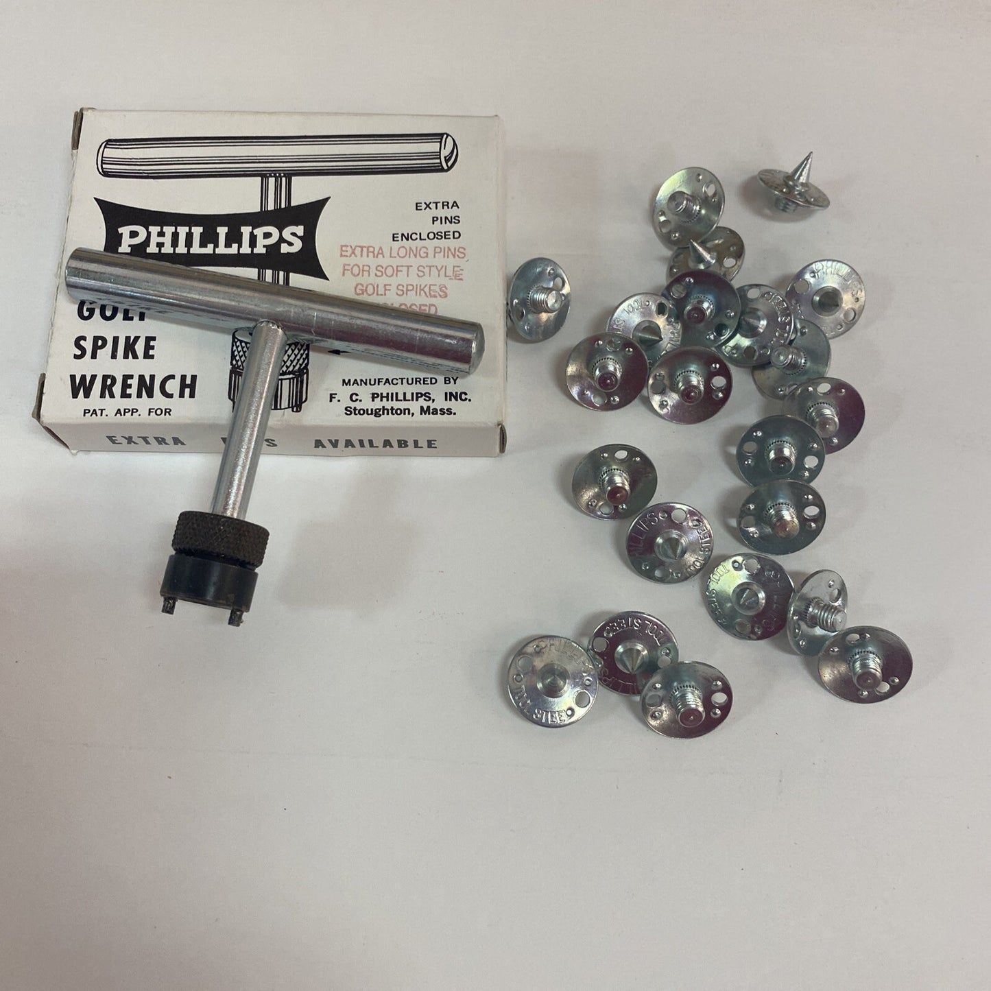 VINTAGE PHILLIPS GOLF SHOES SPIKE WRENCH  22 EXTRA PINS! ORIGINAL BOX 